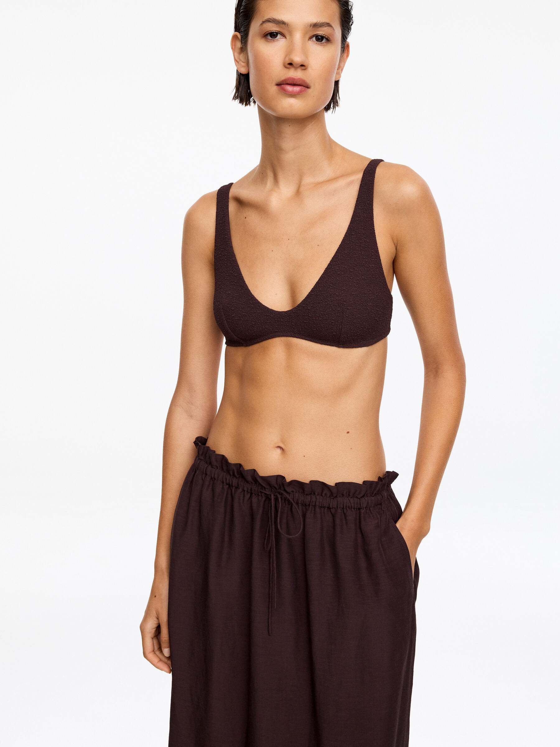V-Neck Bikini Top - Brown - Women - StillMedia/Lookbook - 6