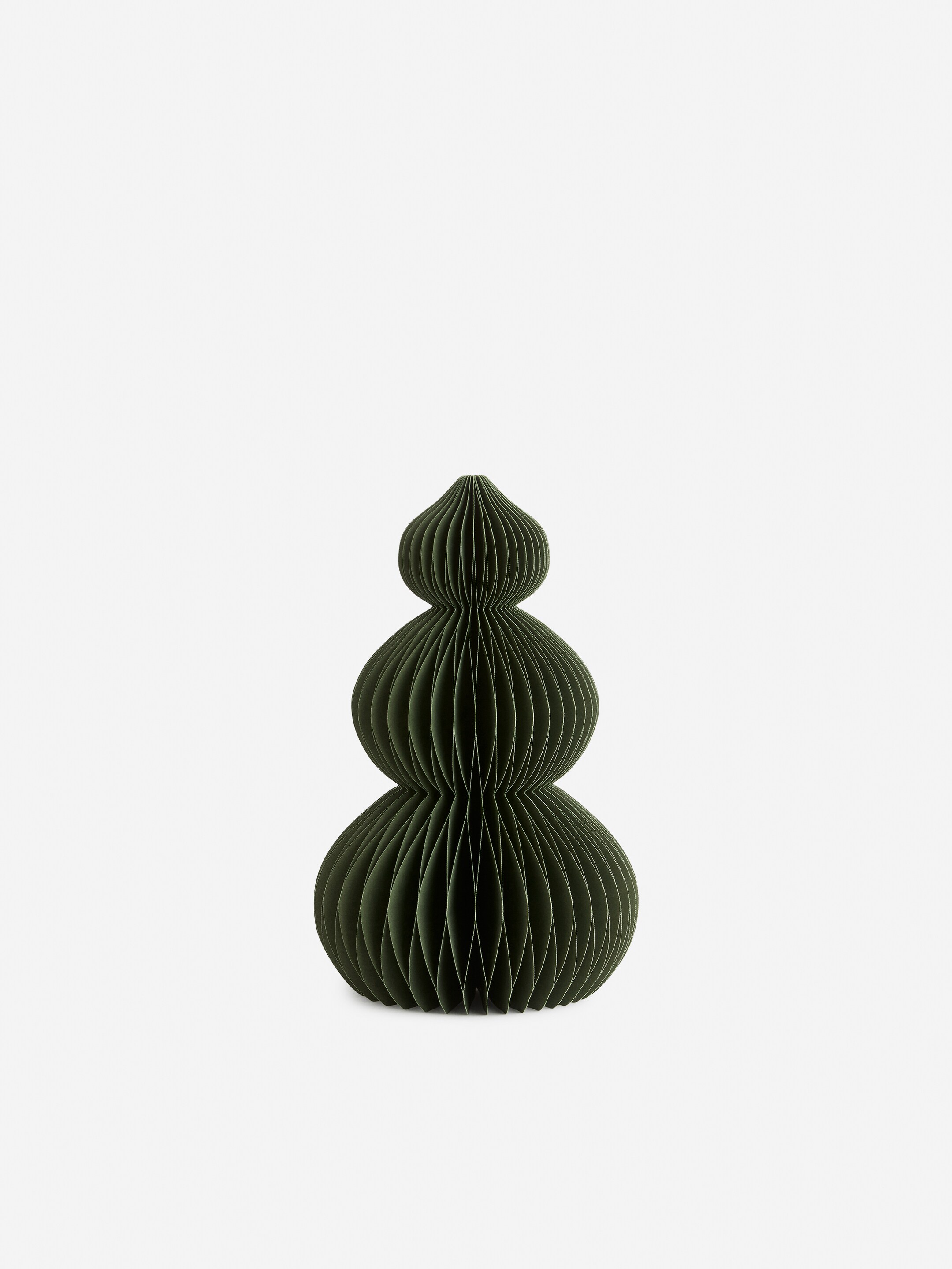 Grotere afbeelding bekijken: Papieren decoratie 30 cm - Zachtgroen - HOME | H&M NL 1