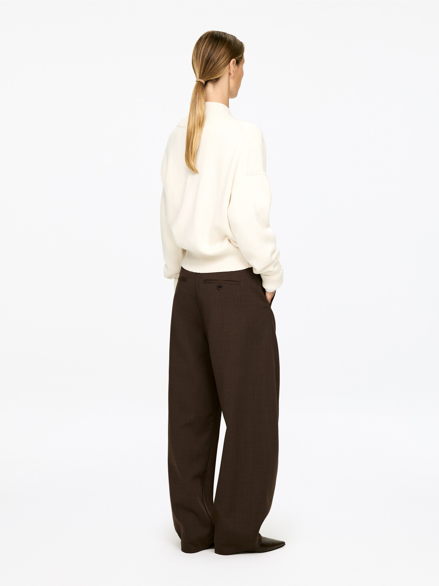 Barrel-Leg Trousers - Dark Brown/Black - 6