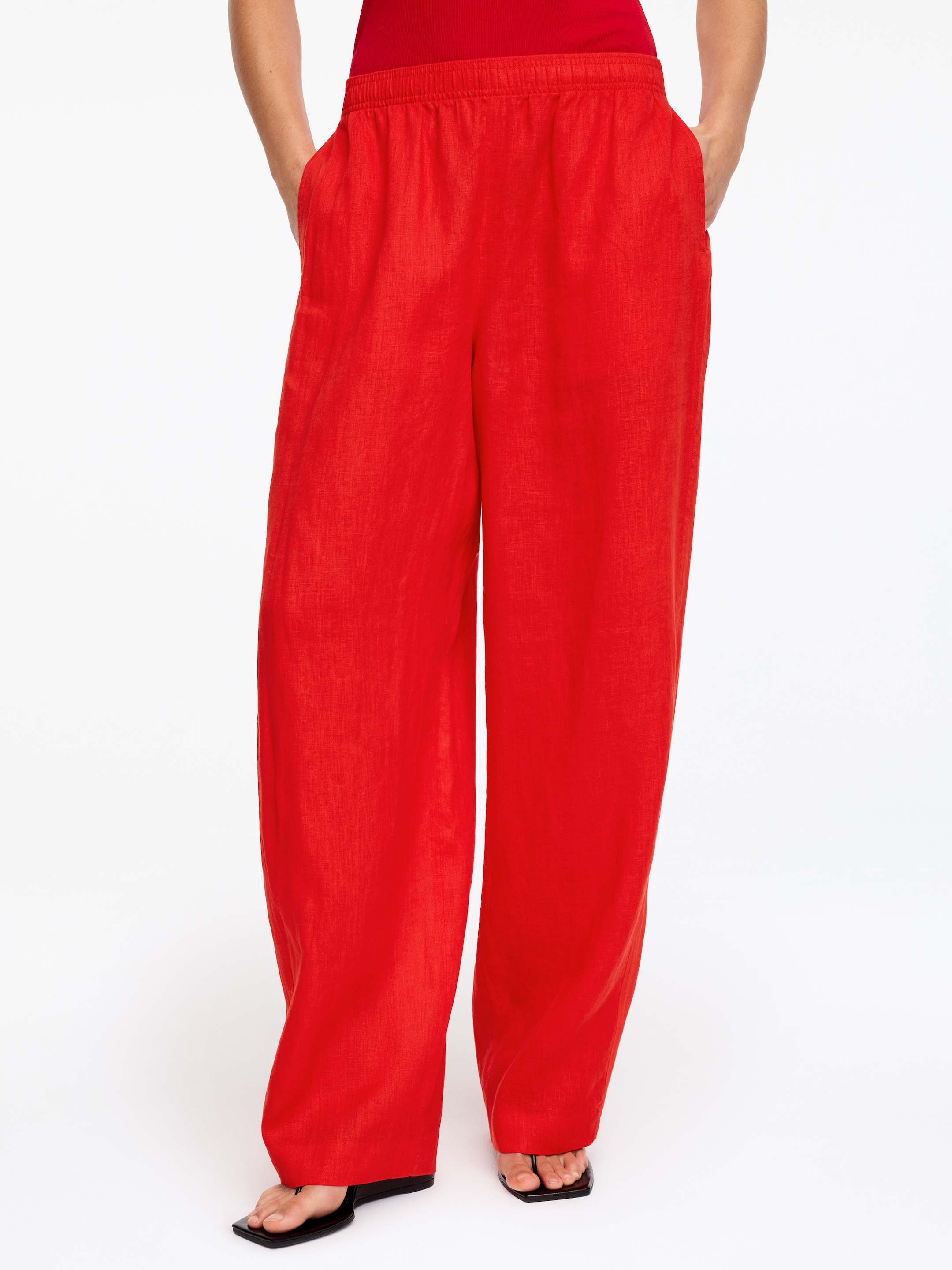 Barrel Linen Trousers - Red - Relaxed fit - Women - StillMedia/Lookbook - 2
