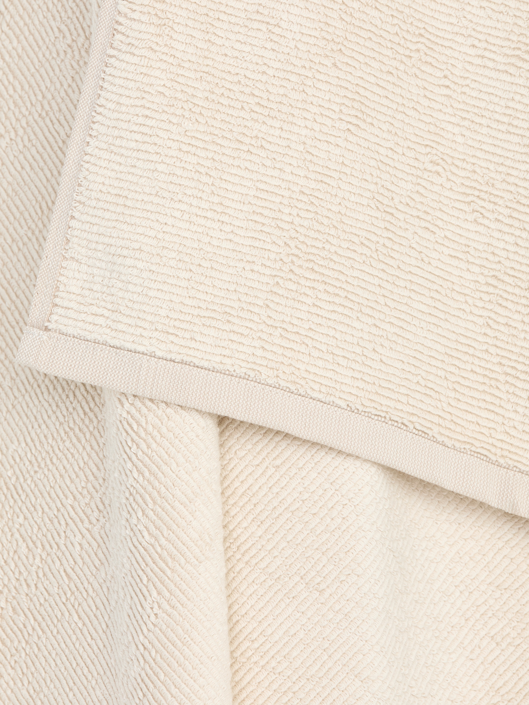 Bath Towel 70 x 140 cm - Off White - Homeware - StillMedia/DescriptiveDetail - 2