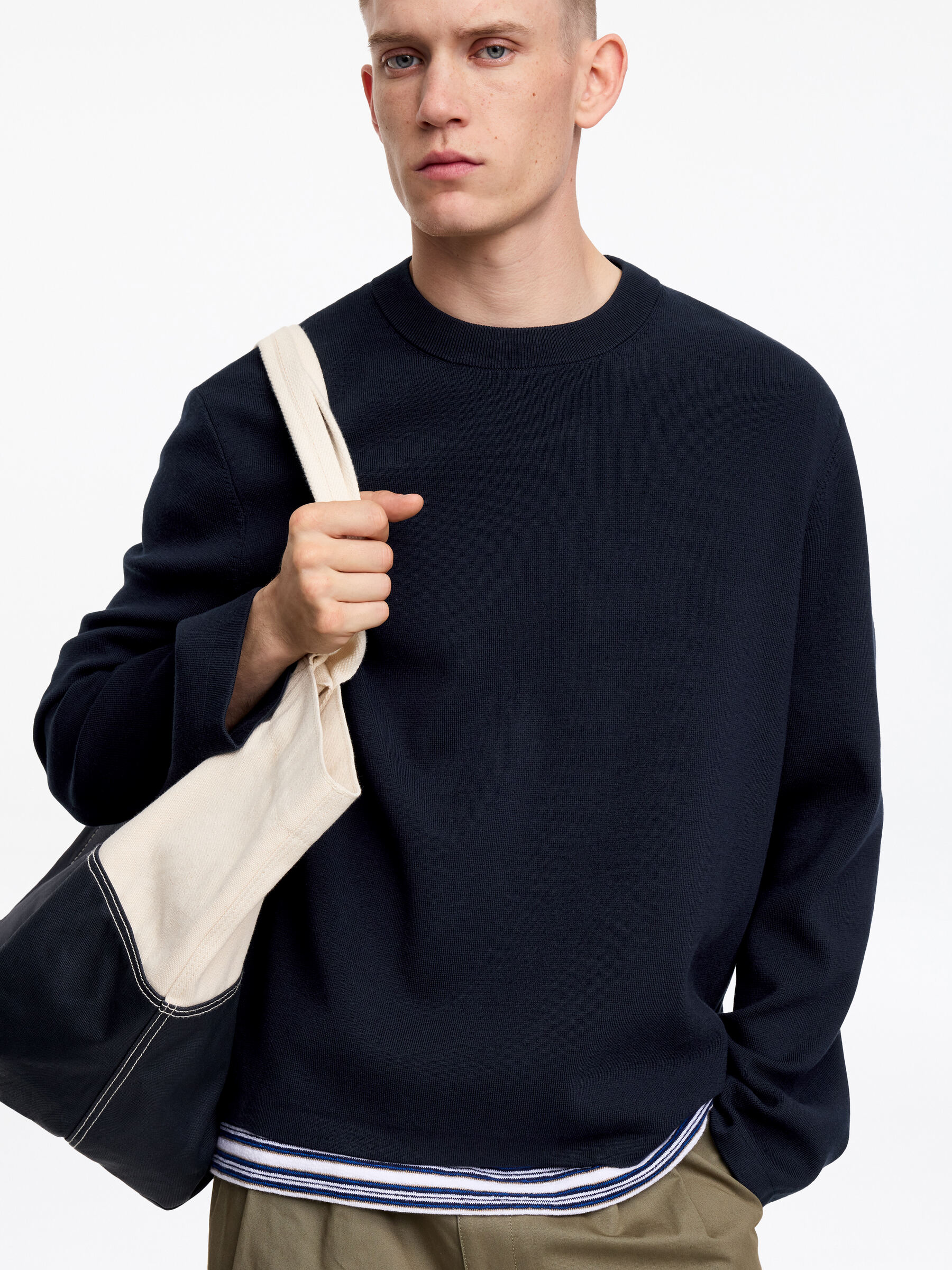 Tröja i bomullsblandning - Mörkblå - Relaxed fit - Men - StillMedia/Lookbook - 5