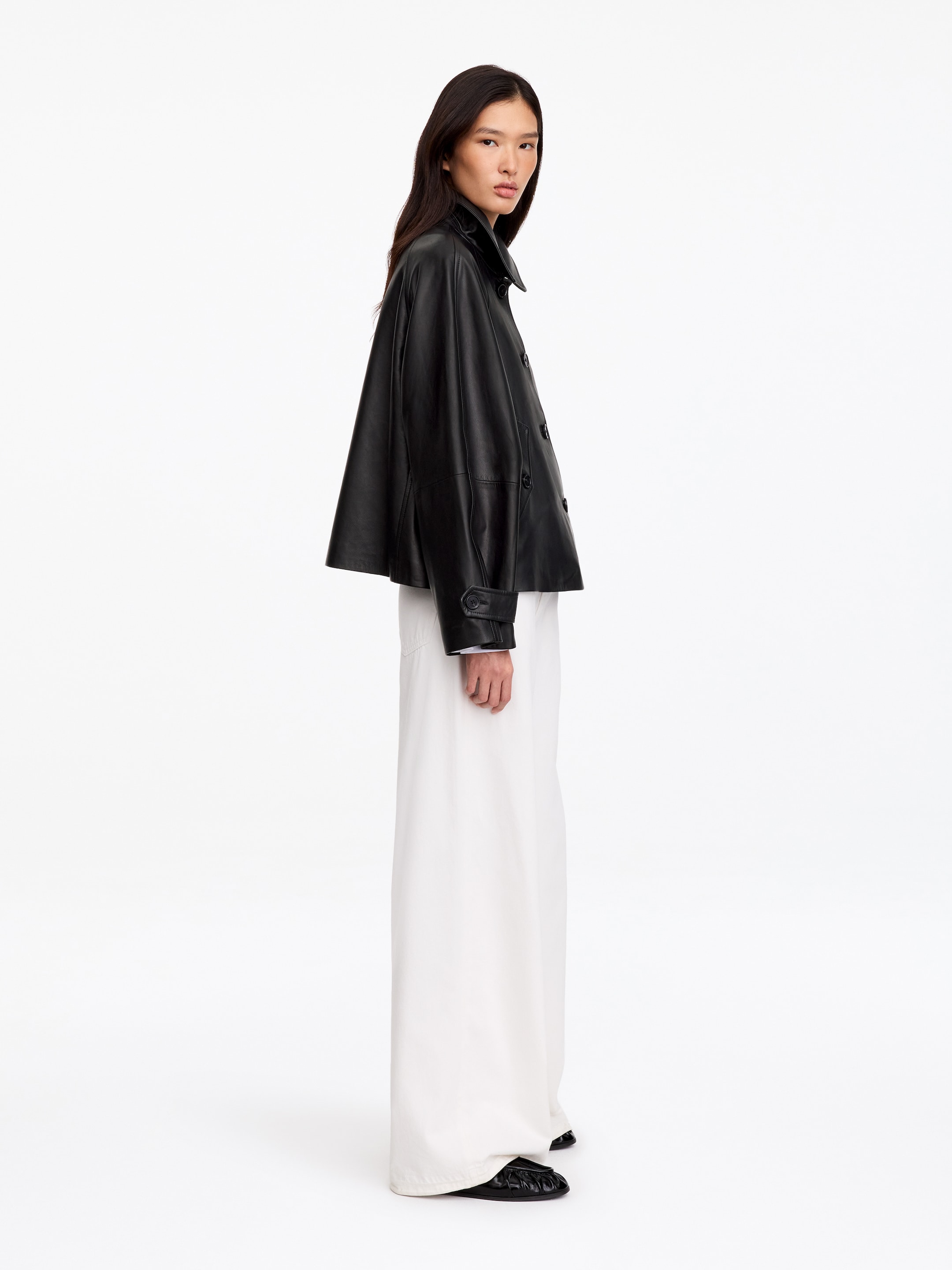 Chaqueta de piel evasé - Negro - Corte estándar - women - StillMedia/Lookbook - 4
