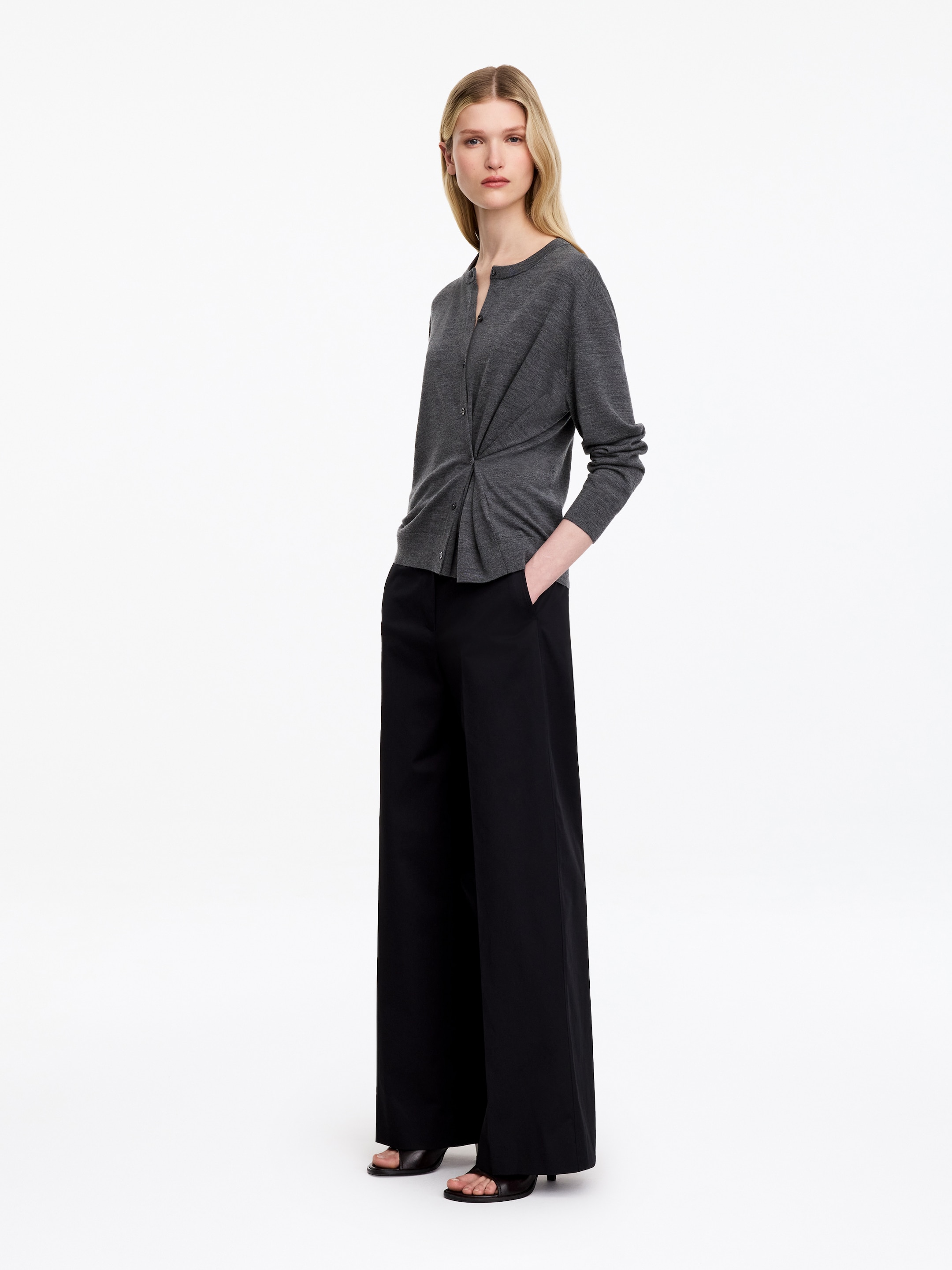Cárdigan de lana merino - Gris - Corte estándar - women - StillMedia/Lookbook - 14