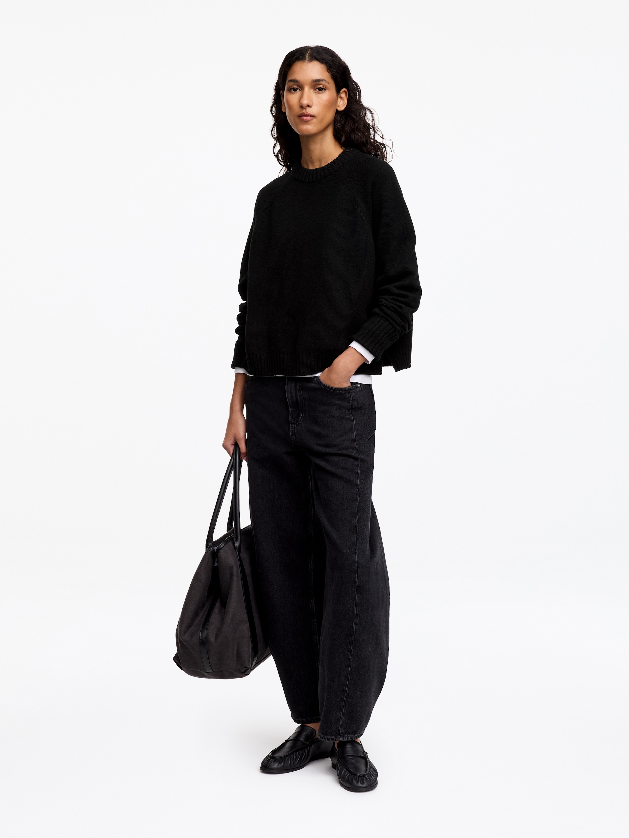 Folded Sleeve Wool Jumper - Black - Regular fit - women - StillMedia/Lookbook - 3