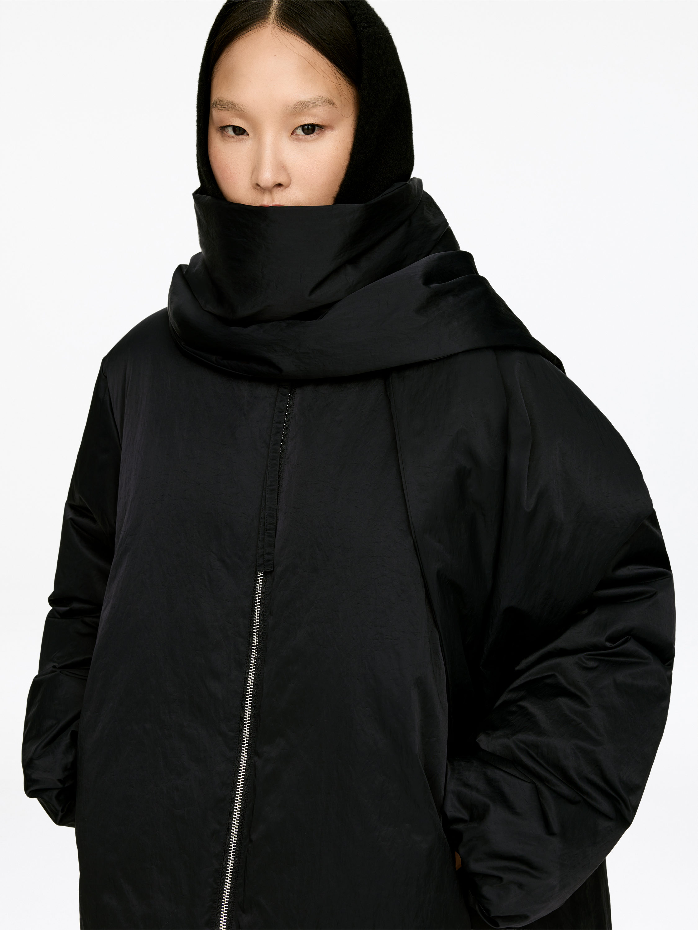 Upcycled Down Scarf Jacket - Black - Regular fit - Women - StillMedia/Lookbook - 7