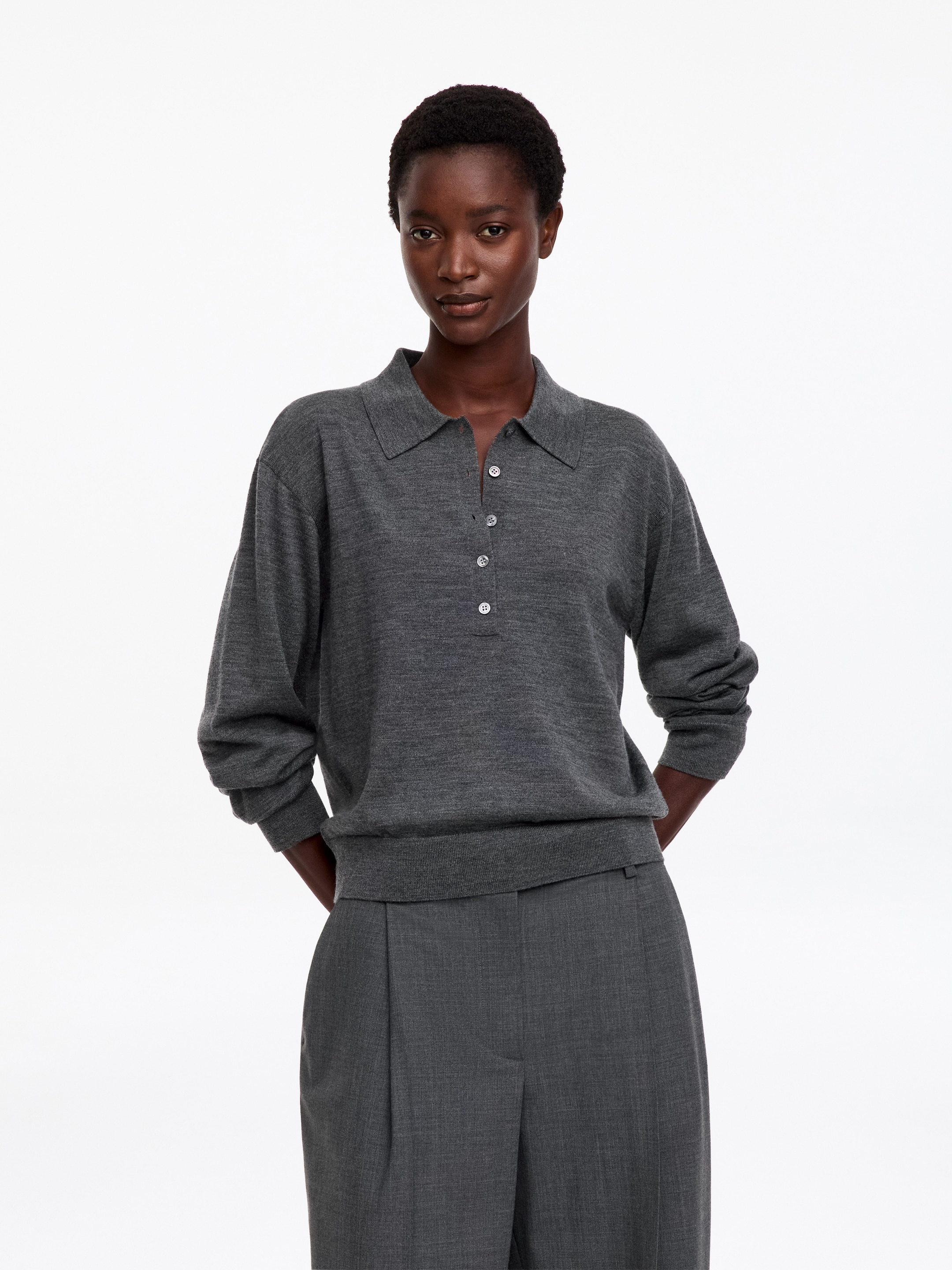 Poloshirt aus Merinowolle-Grey-20249