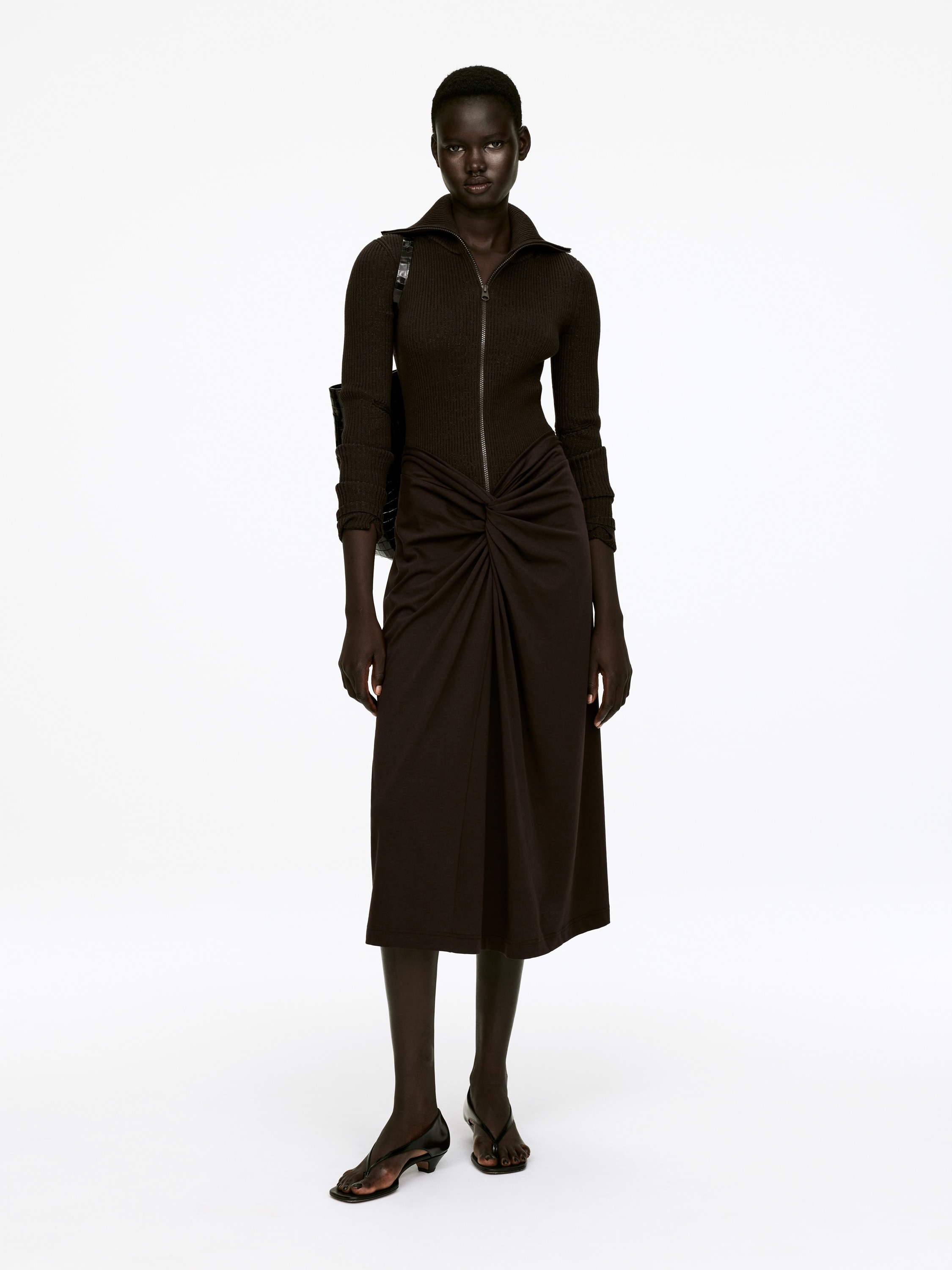 Skręcona spódnica midi - Brązowy