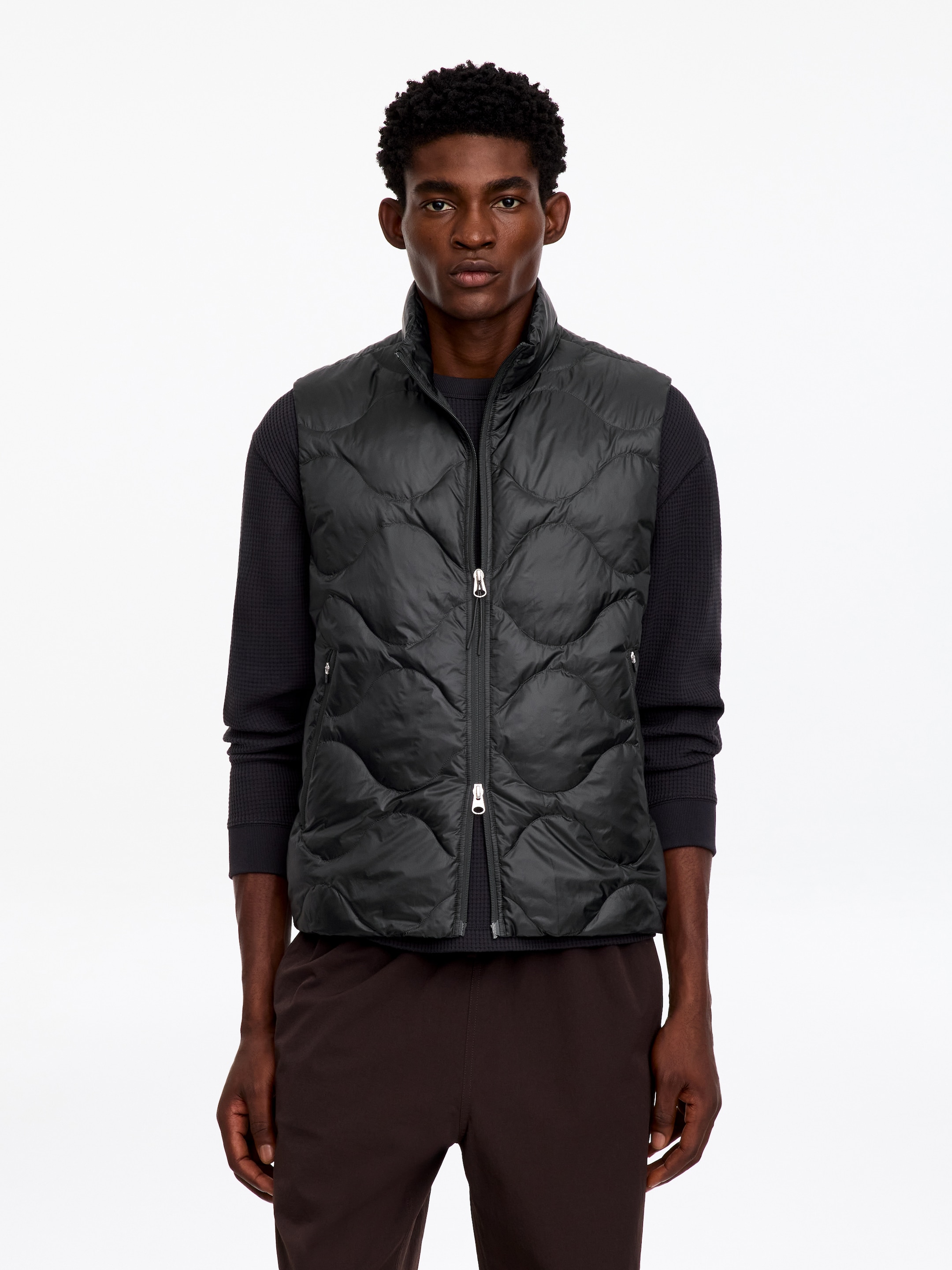 Ultralight Down Vest - Dark Grey - Regular fit - men - StillMedia/Lookbook - 2