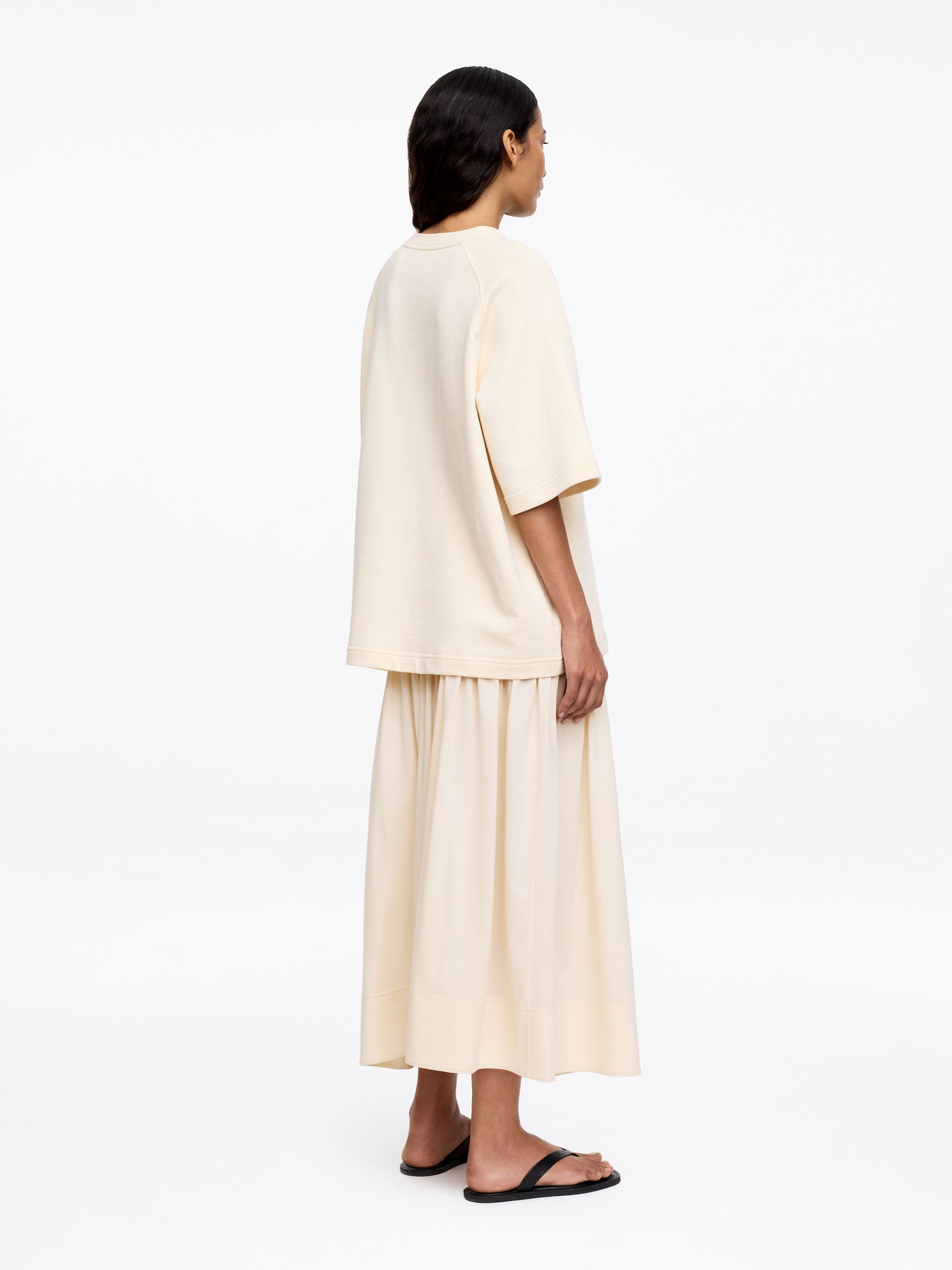 Short-Sleeve Sweatshirt - Beige - Oversized - Women - StillMedia/Lookbook - 5