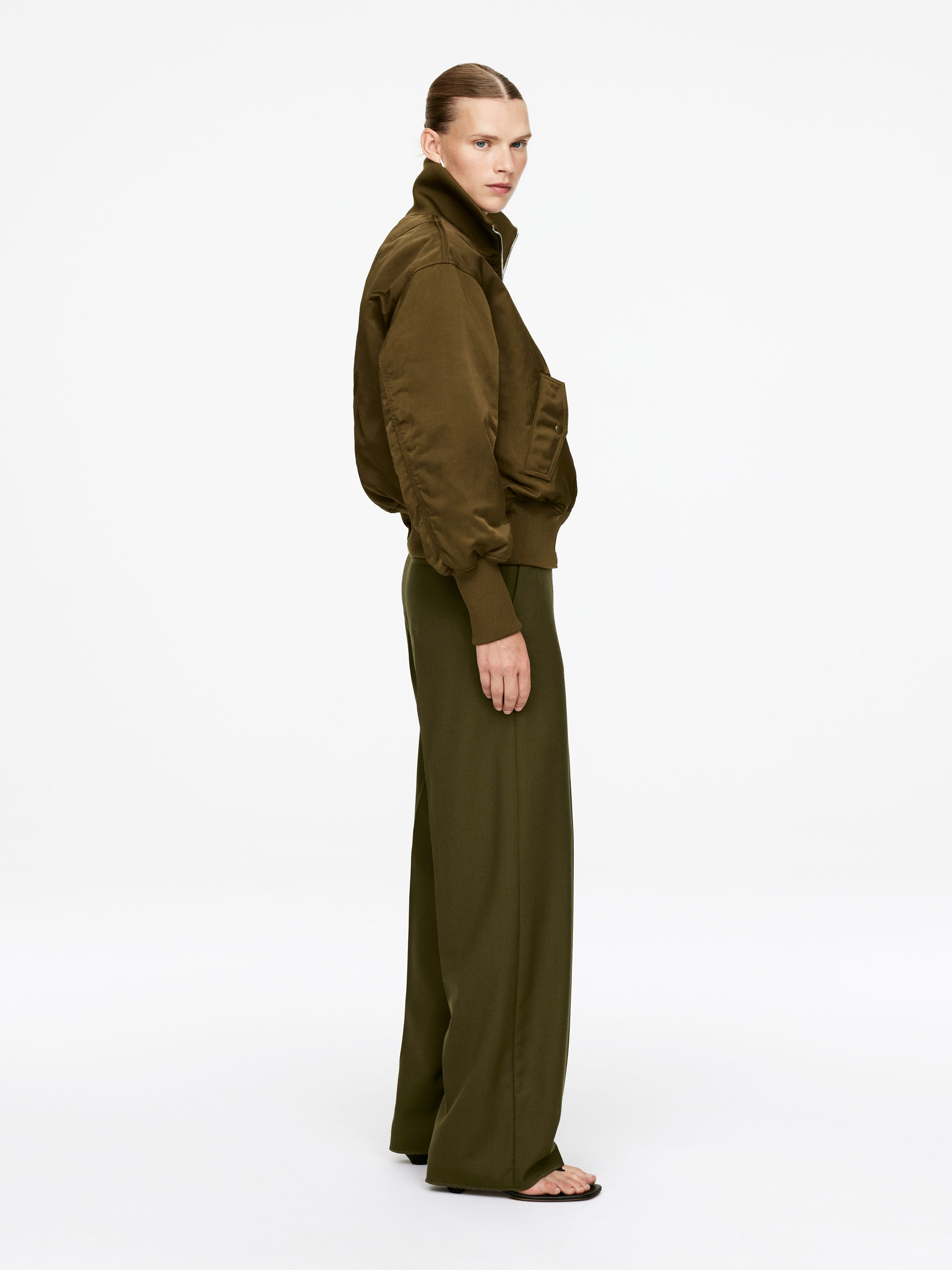 Hopsack Wool Trousers - Dark Green - Relaxed fit - Women - StillMedia/Lookbook - 5