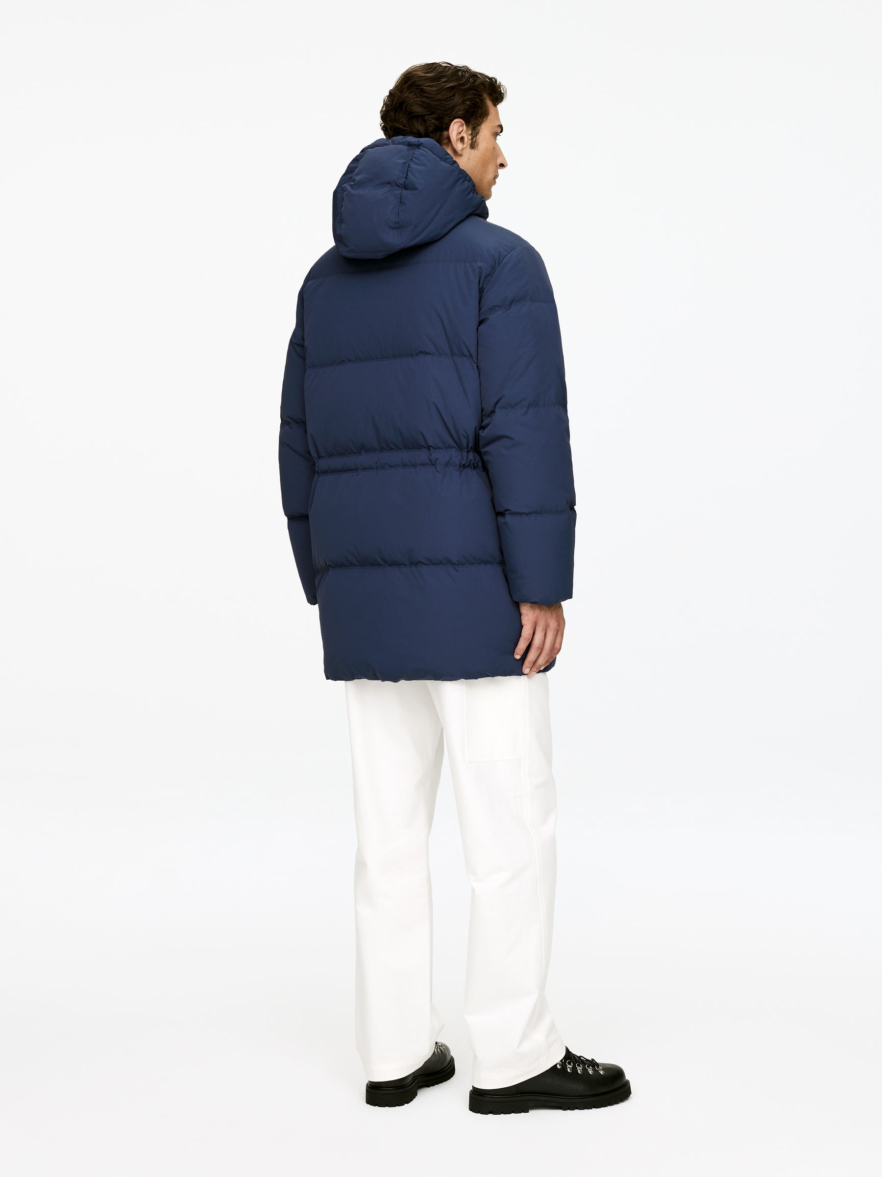 Upcycled Down Expedition Jacket - Blue - Regular fit - Men - StillMedia/Lookbook - 8