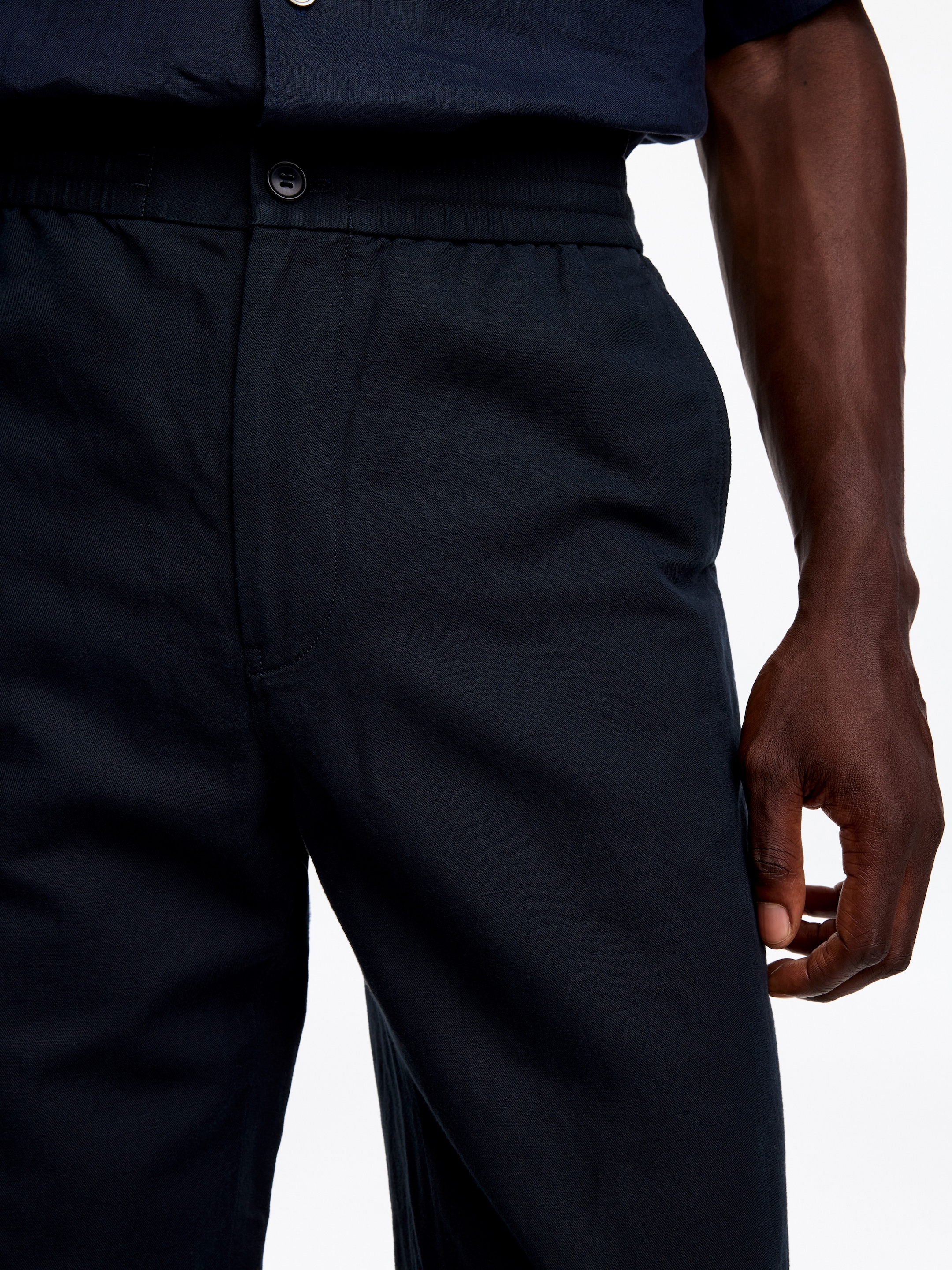 Linen Blend Trousers - Dark Blue - Relaxed fit - men - StillMedia/Lookbook - 14