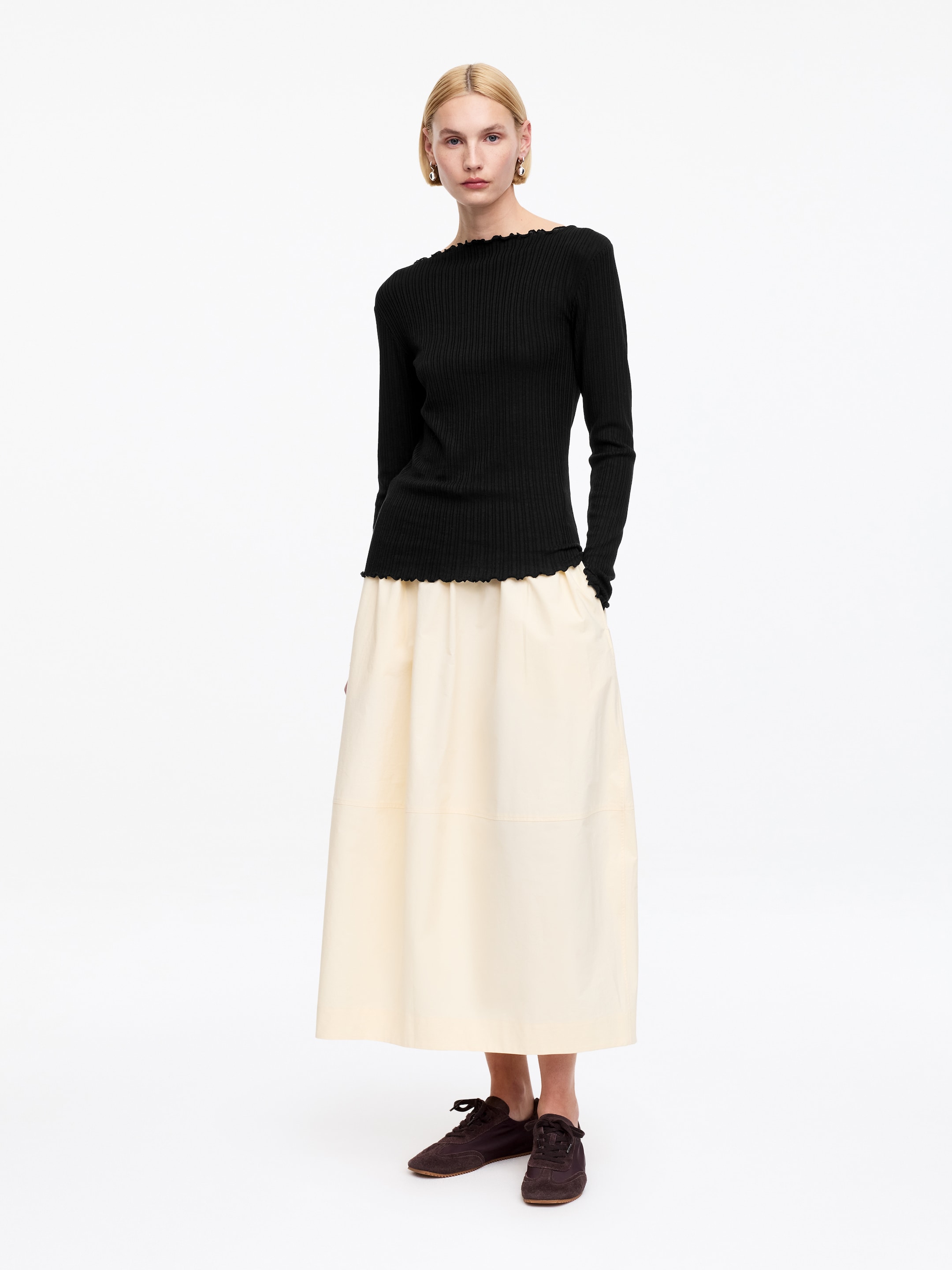 Boat-Neck Top - Black - Regular fit - Women - StillMedia/Lookbook - 5