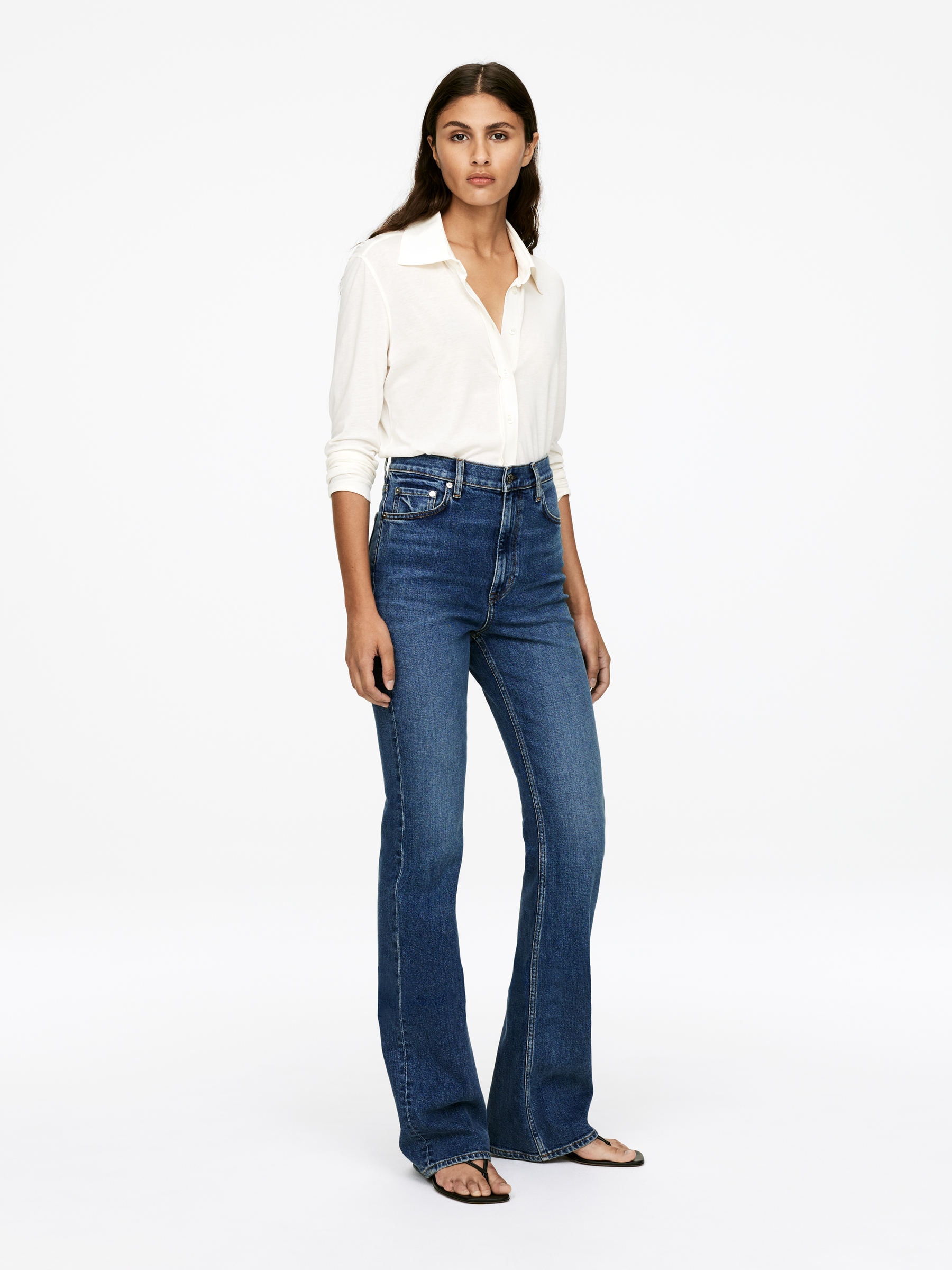 RAIN High Flared Jeans - Mid Blue - Slim fit - Women - StillMedia/Lookbook - 5