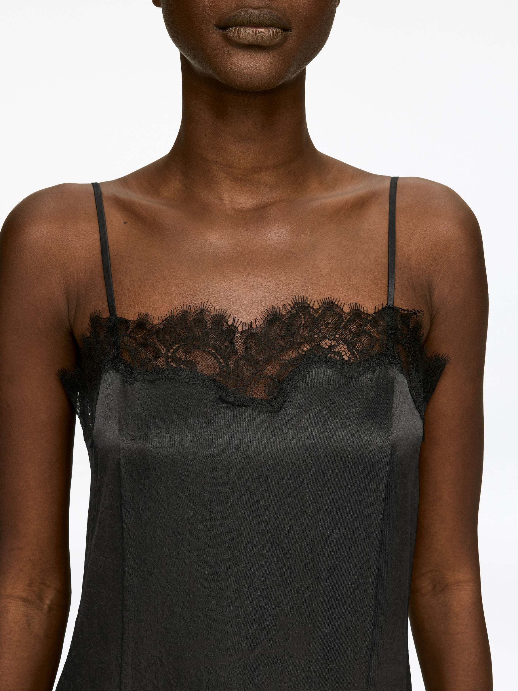 Lace-Trimmed Slip Dress - Black - Regular fit - Women - StillMedia/Lookbook - 3