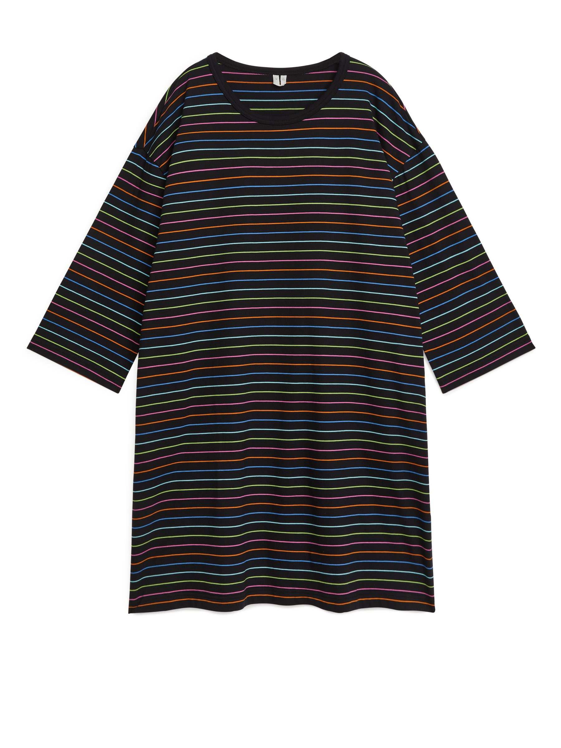 Vestido camiseta holgado - Negro/rayas múltiples - Corte holgado - Women - StillMedia/DescriptiveStillLife - 1