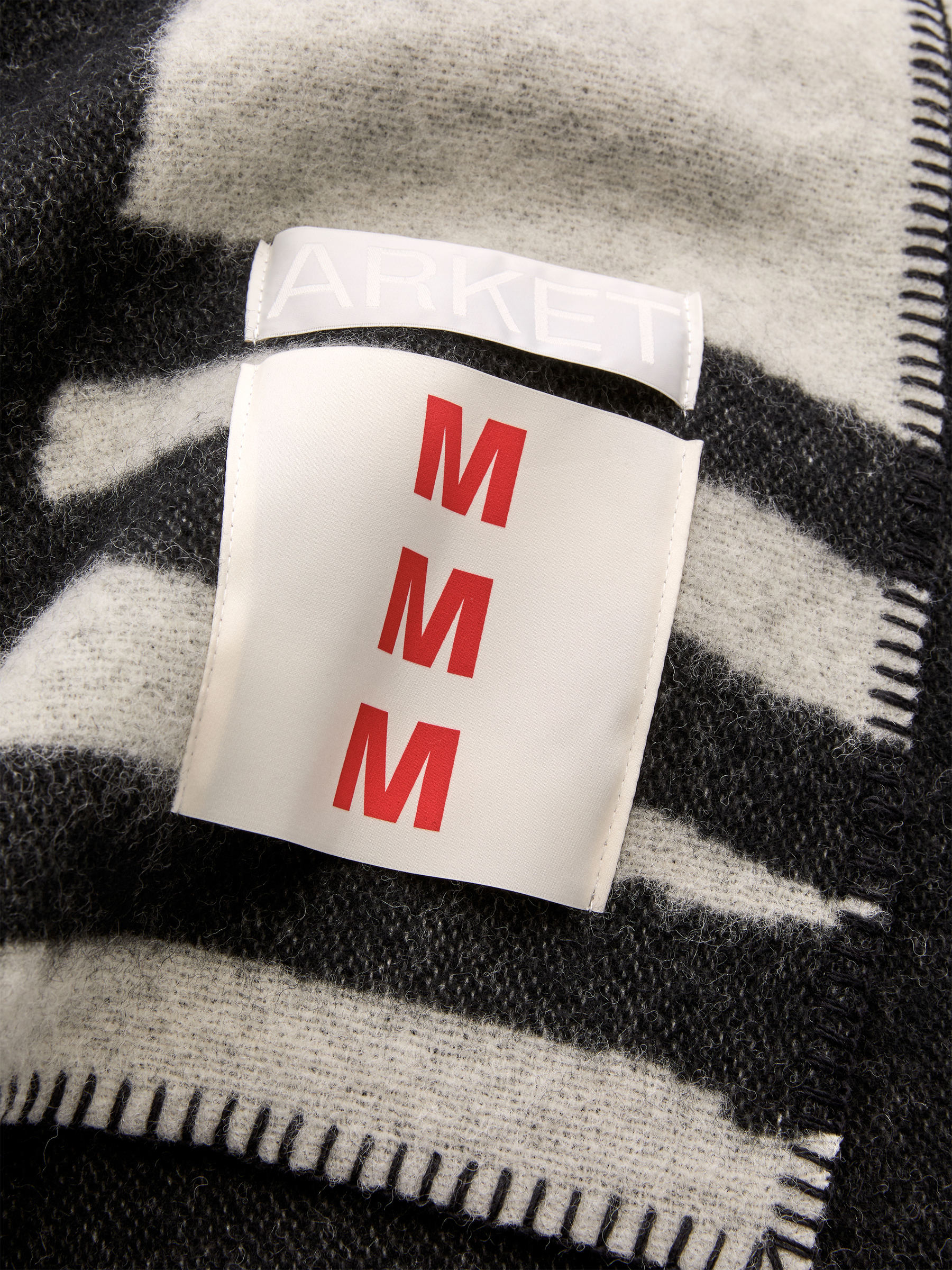 ARKET and Massproductions Wool Blanket - Black/Off White - Homeware - StillMedia/DescriptiveDetail - 1