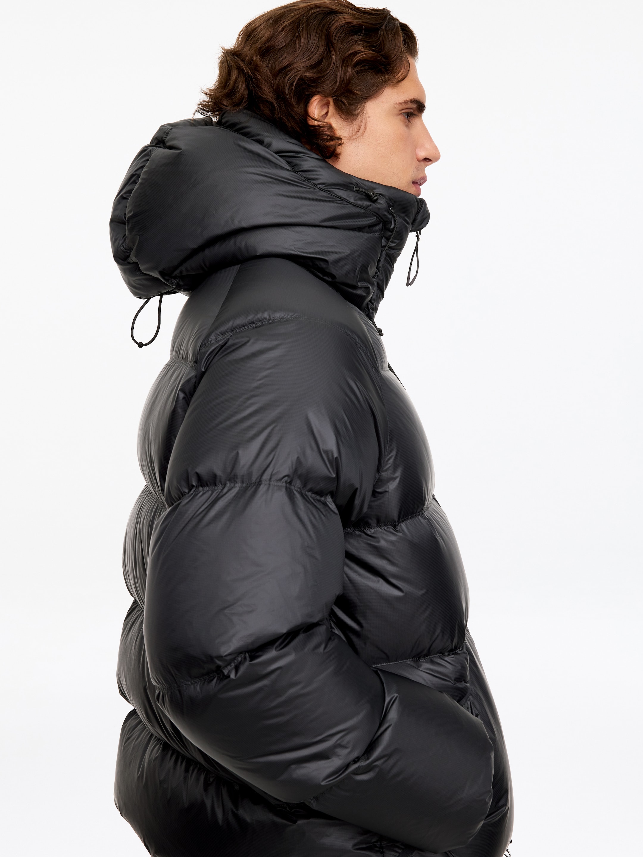 ARKET ACTIVE Hooded Re:Down Puffer - Dark Grey - Regular fit - men - StillMedia/Lookbook - 7