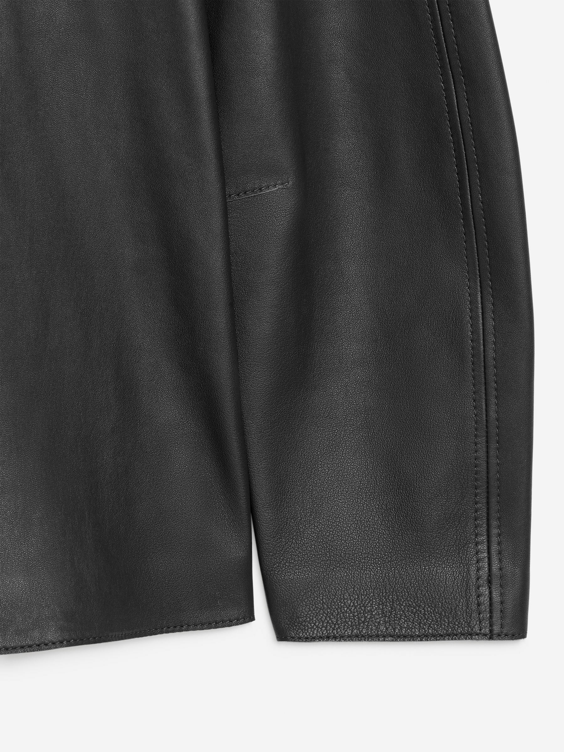 Top de piel con detalle de fular - Gris - Corte estándar - Women - StillMedia/DescriptiveDetail - 1