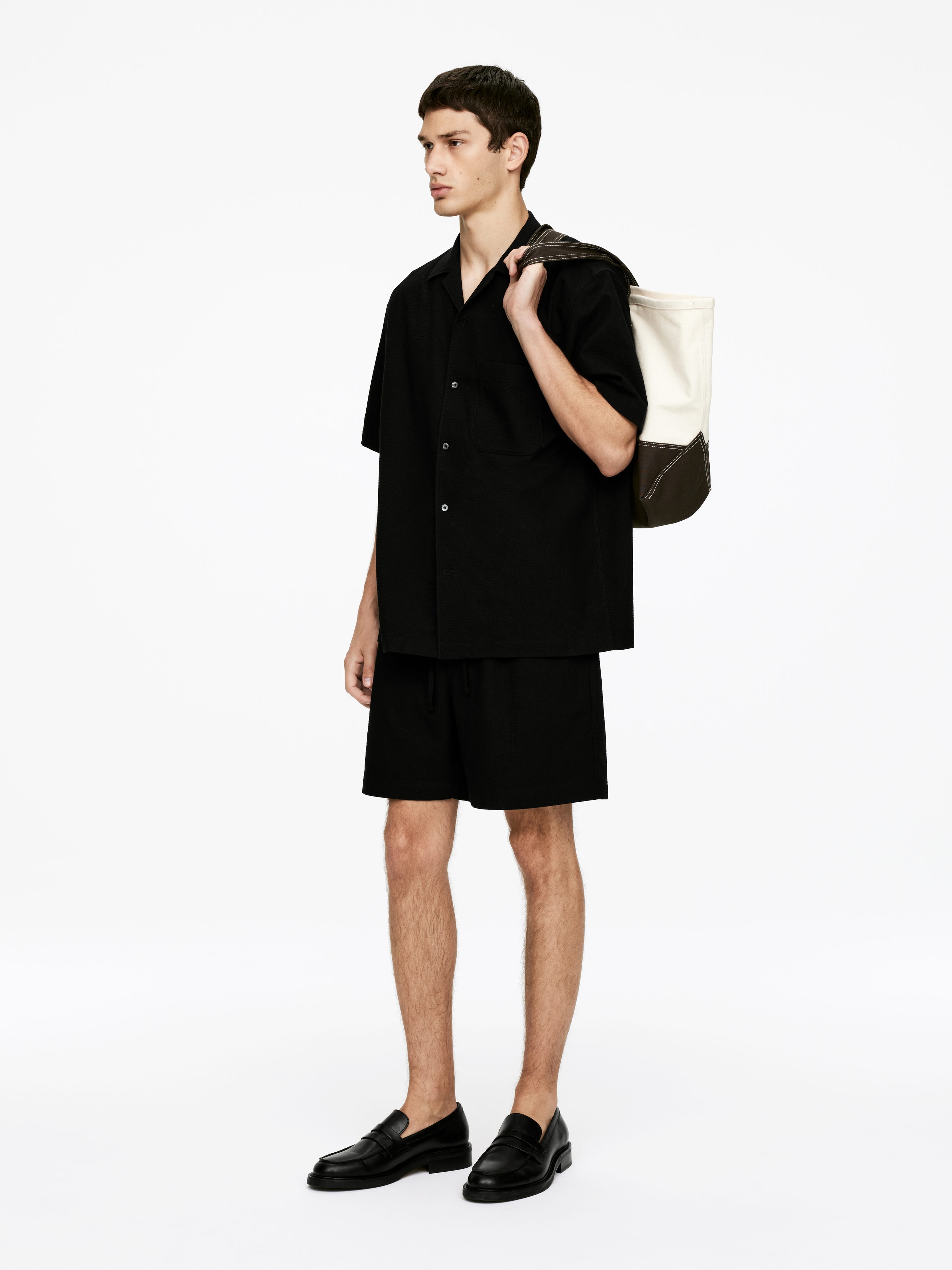 Chemise en seersucker à col cubain - Noir - Homme - StillMedia/Lookbook - 6