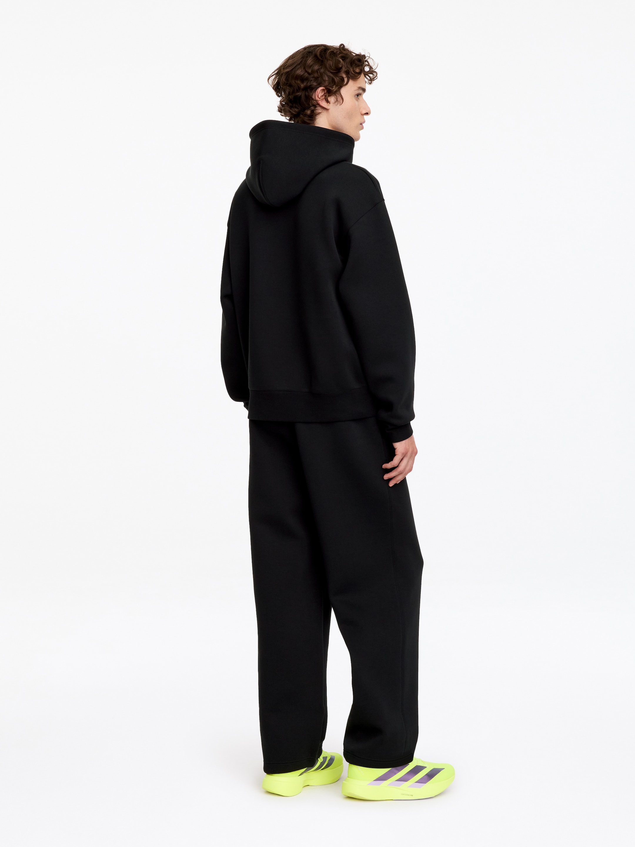 Felpa con cappuccio ARKET ACTIVE - Nero - Loose fit - men - StillMedia/Lookbook - 4
