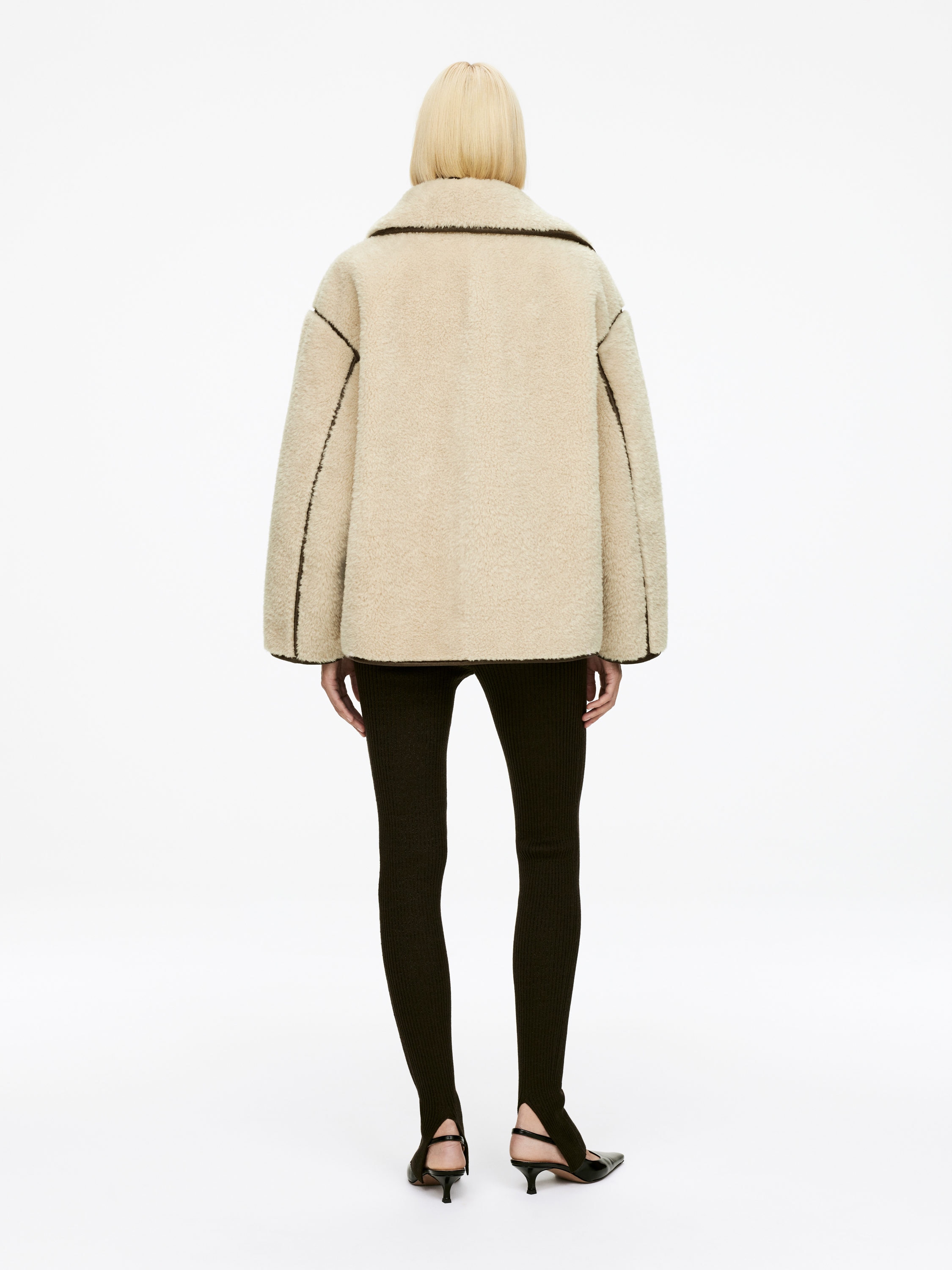 Short Pile Jacket - Beige - Loose fit - Women - StillMedia/Lookbook - 10