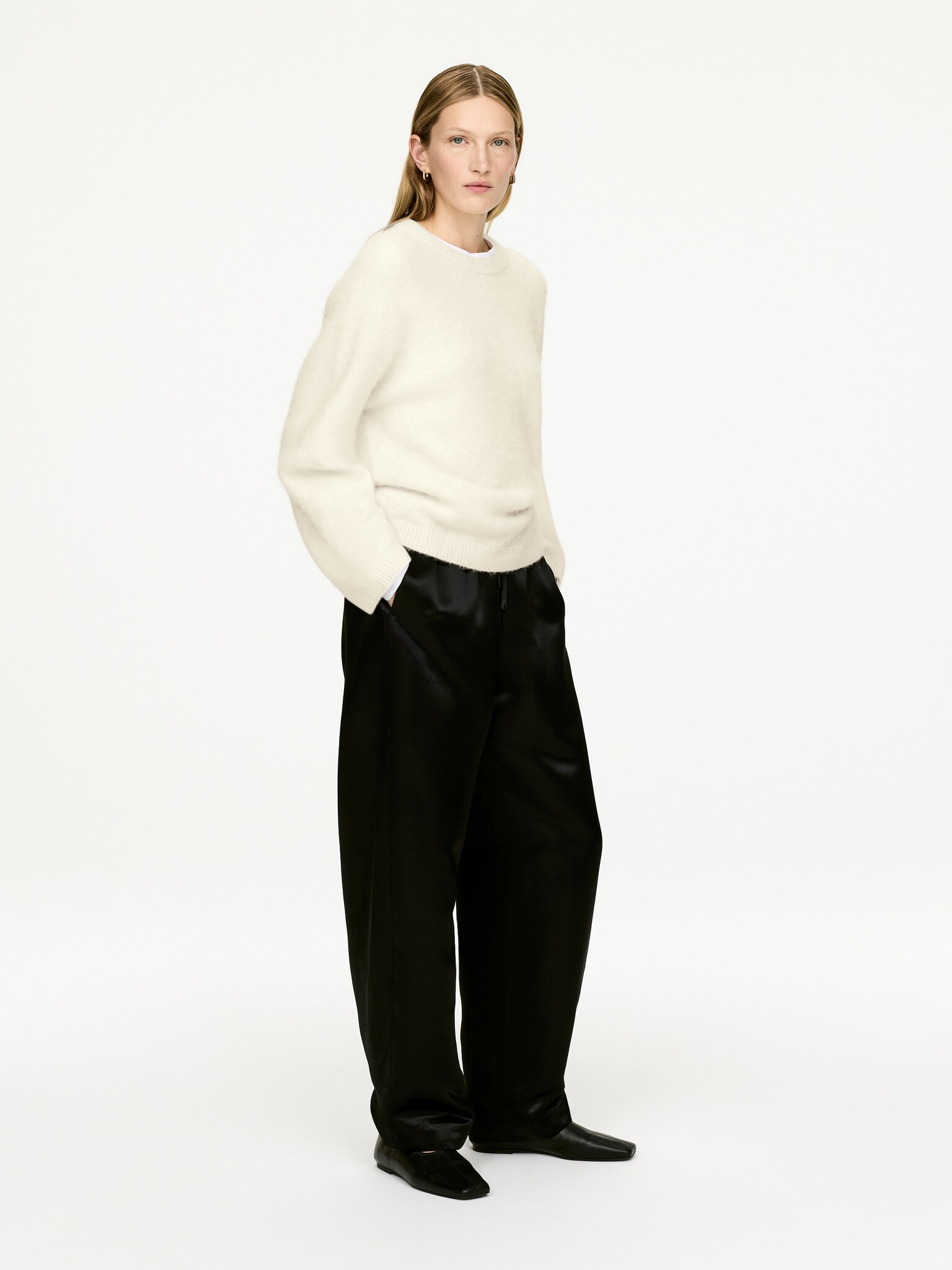 Alpaca-Wool Blend Jumper - Off White/Black/Red/Dark Burgundy/Beige/Light Grey/Reddish Orange - 6