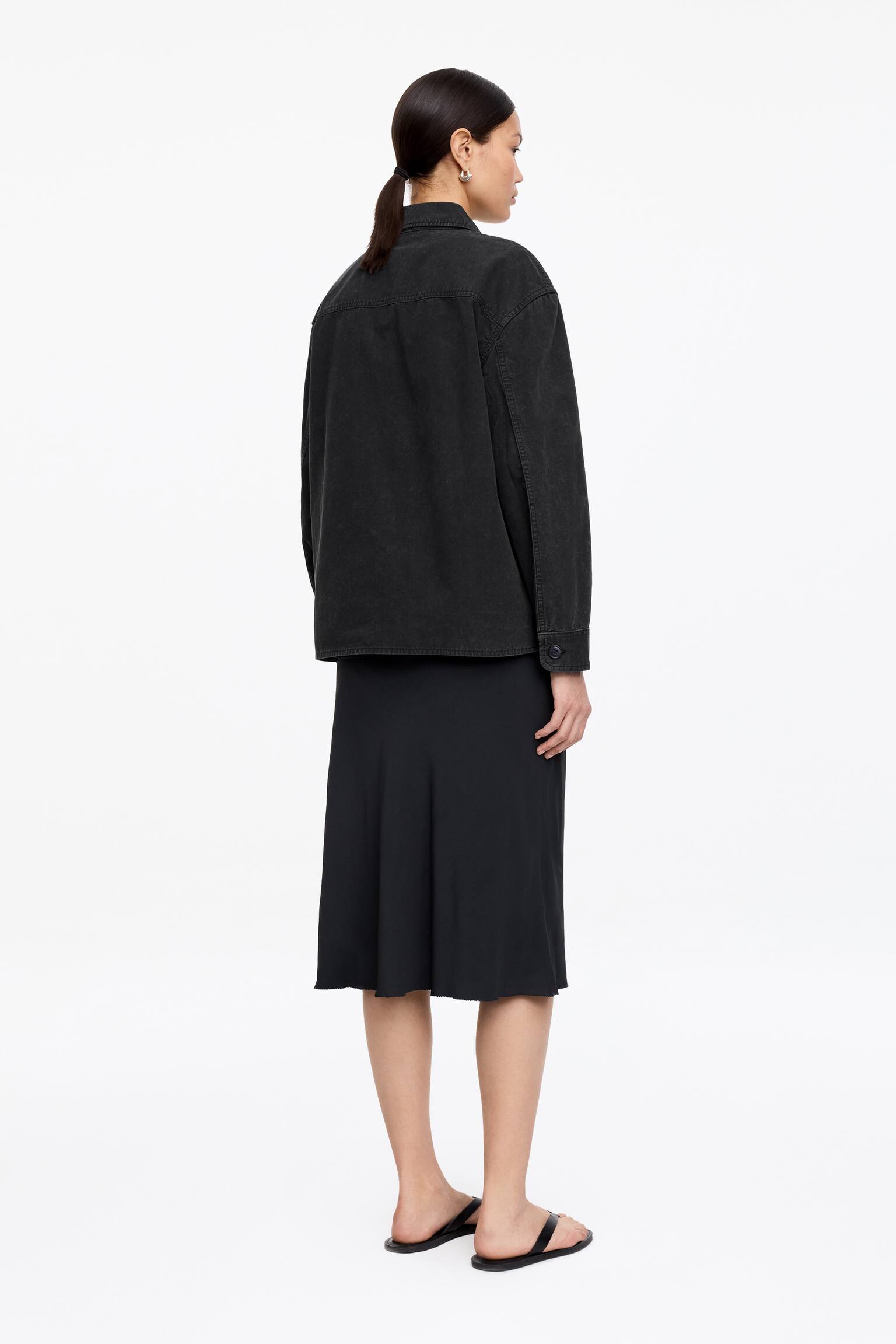 Sobrecamisa con botones de nudo - Negro - 4