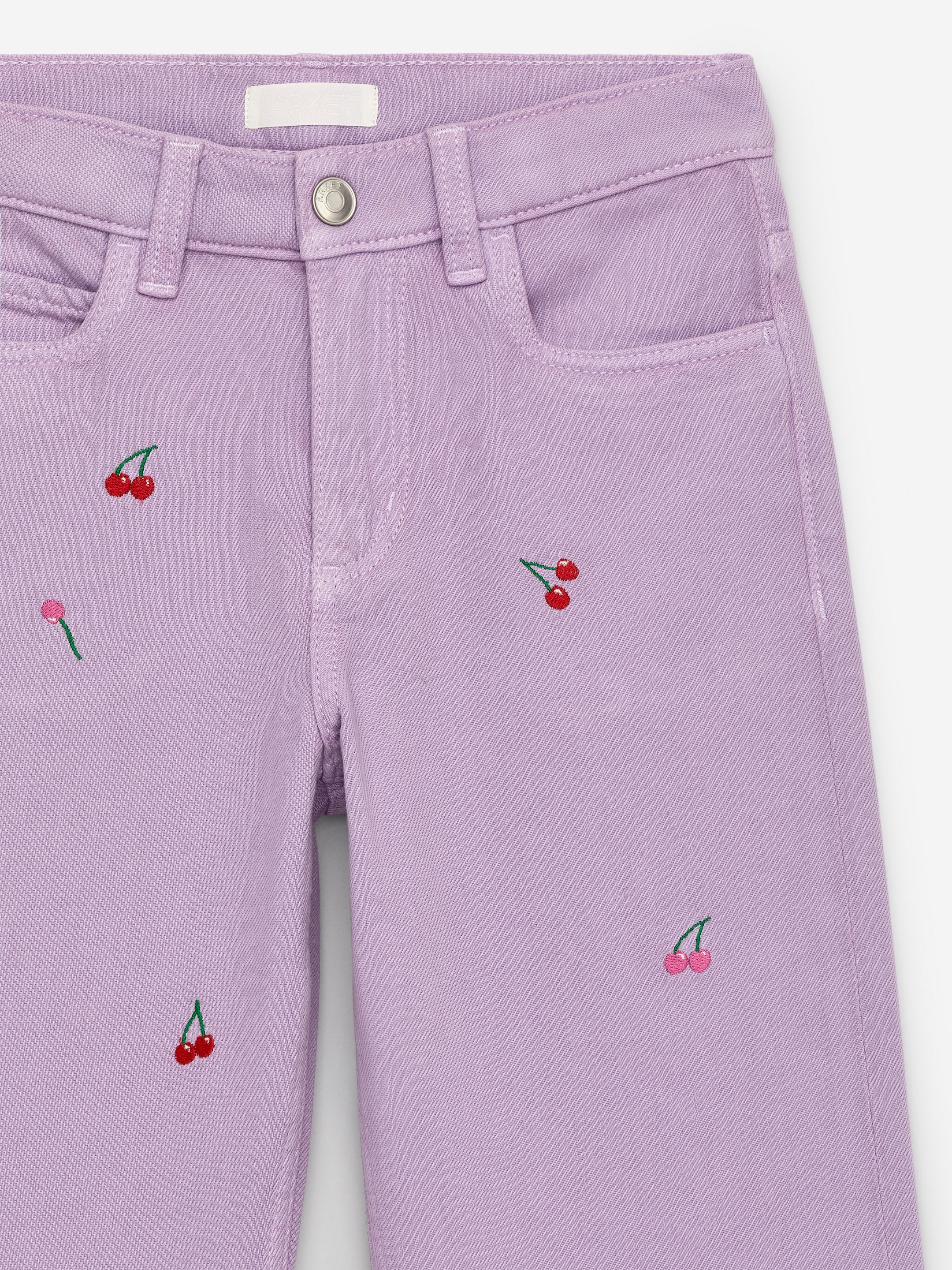 Bestickte Jeans - Flieder/Kirschen - Relaxed Fit - Kinder - StillMedia/DescriptiveDetail - 1
