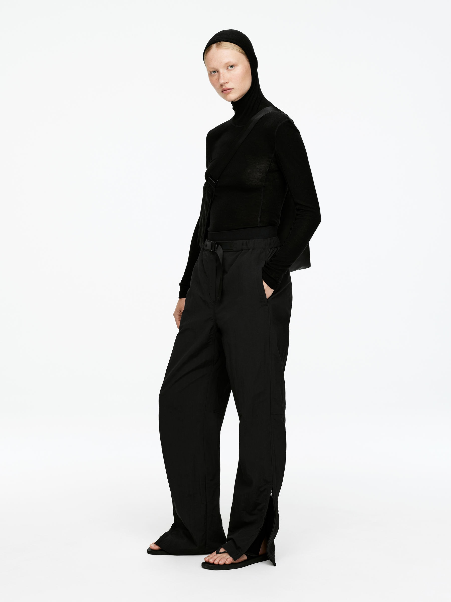 Belted Trousers - Black - Oversized - Women - StillMedia/Lookbook - 5