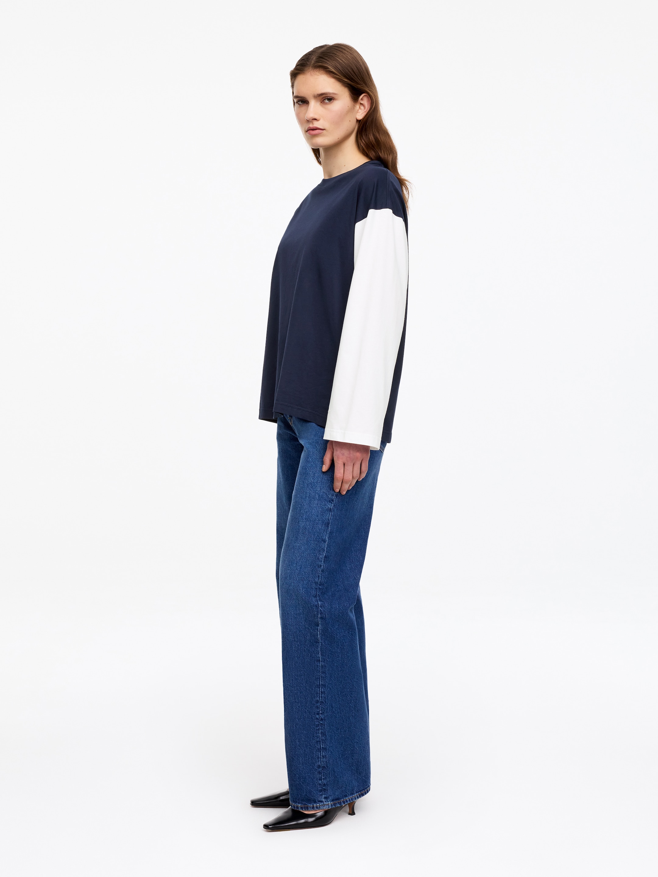 T-shirt a maniche lunghe con taglio rilassato - Blu scuro - Oversize - Women - StillMedia/Lookbook - 4