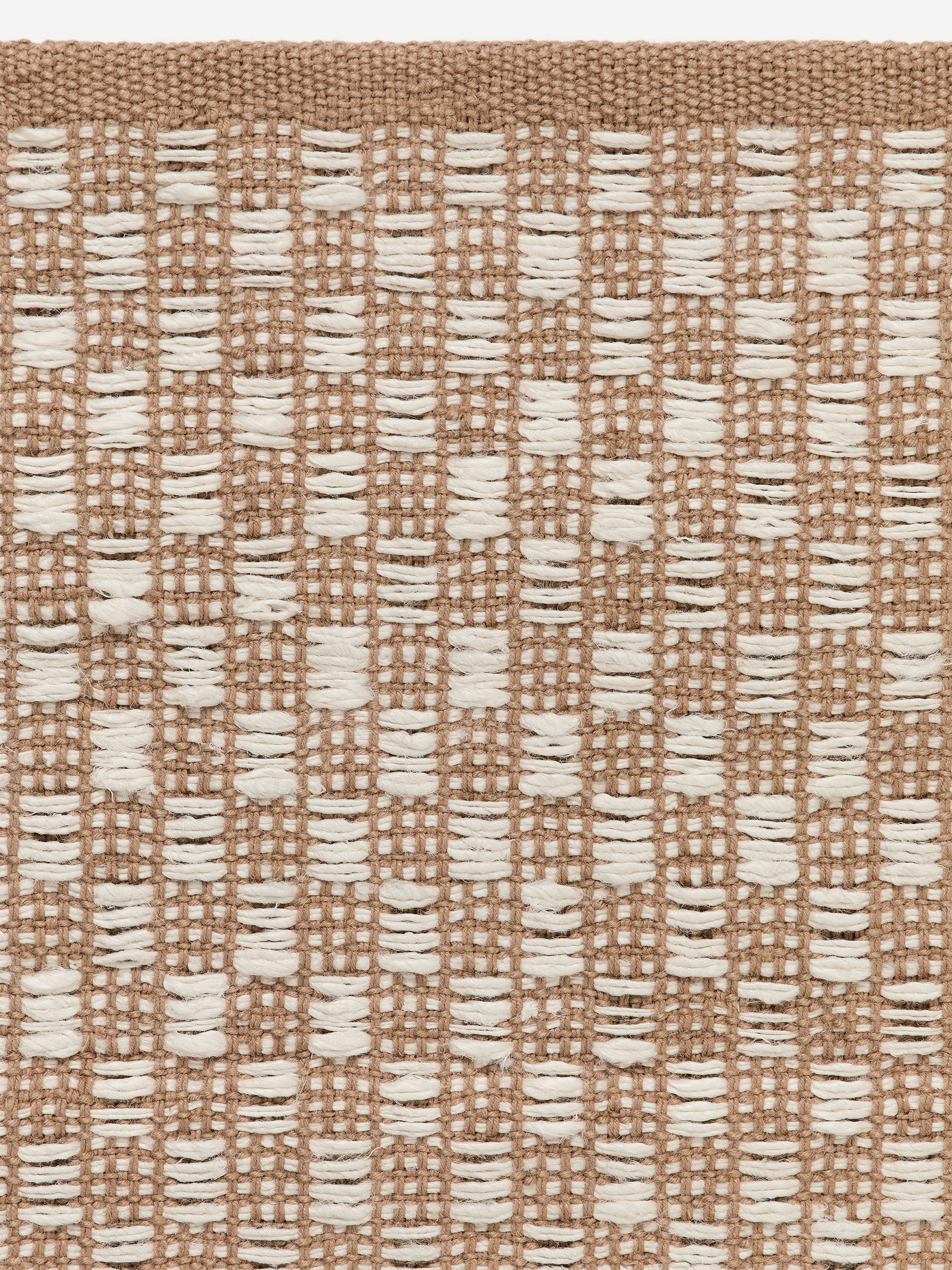 Jute Hallway Rug - Beige/Off White - Homeware - StillMedia/DescriptiveStillLife - 2