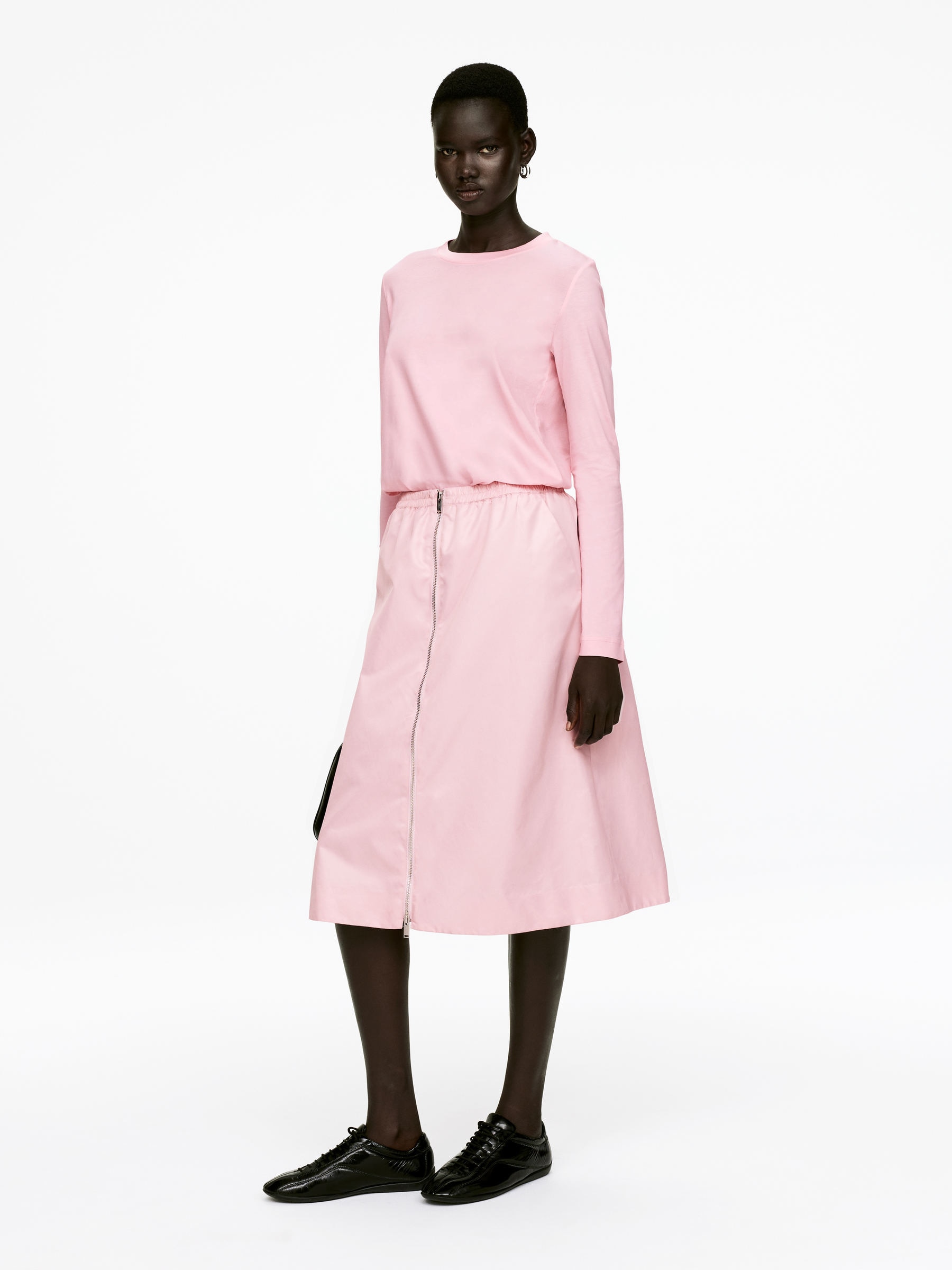 IRIS Signature Long-Sleeve T-Shirt - Pink - Regular fit - Women - StillMedia/Lookbook - 5