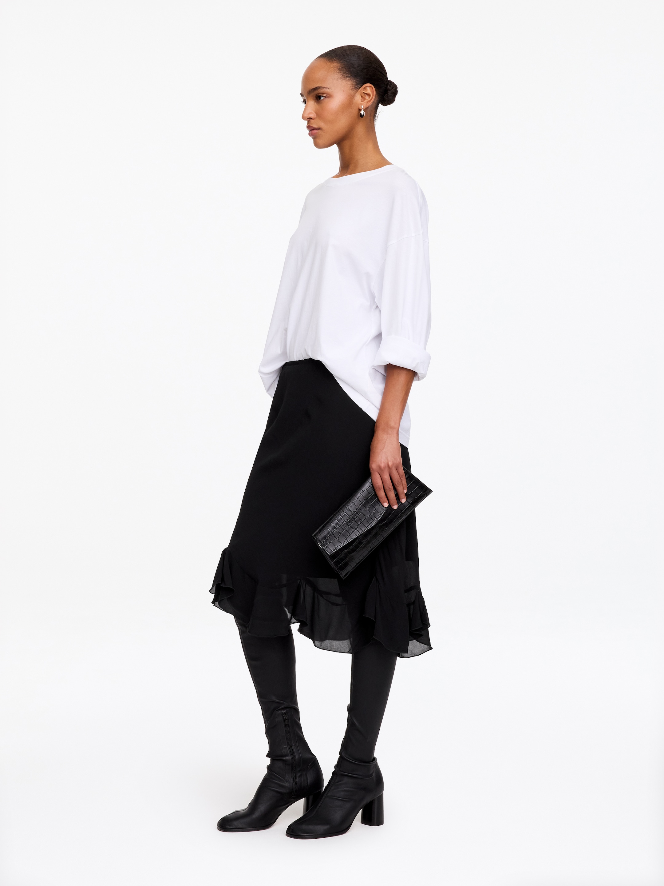 Frill-Hem Midi Skirt - Black - Regular fit - women - StillMedia/Lookbook - 2