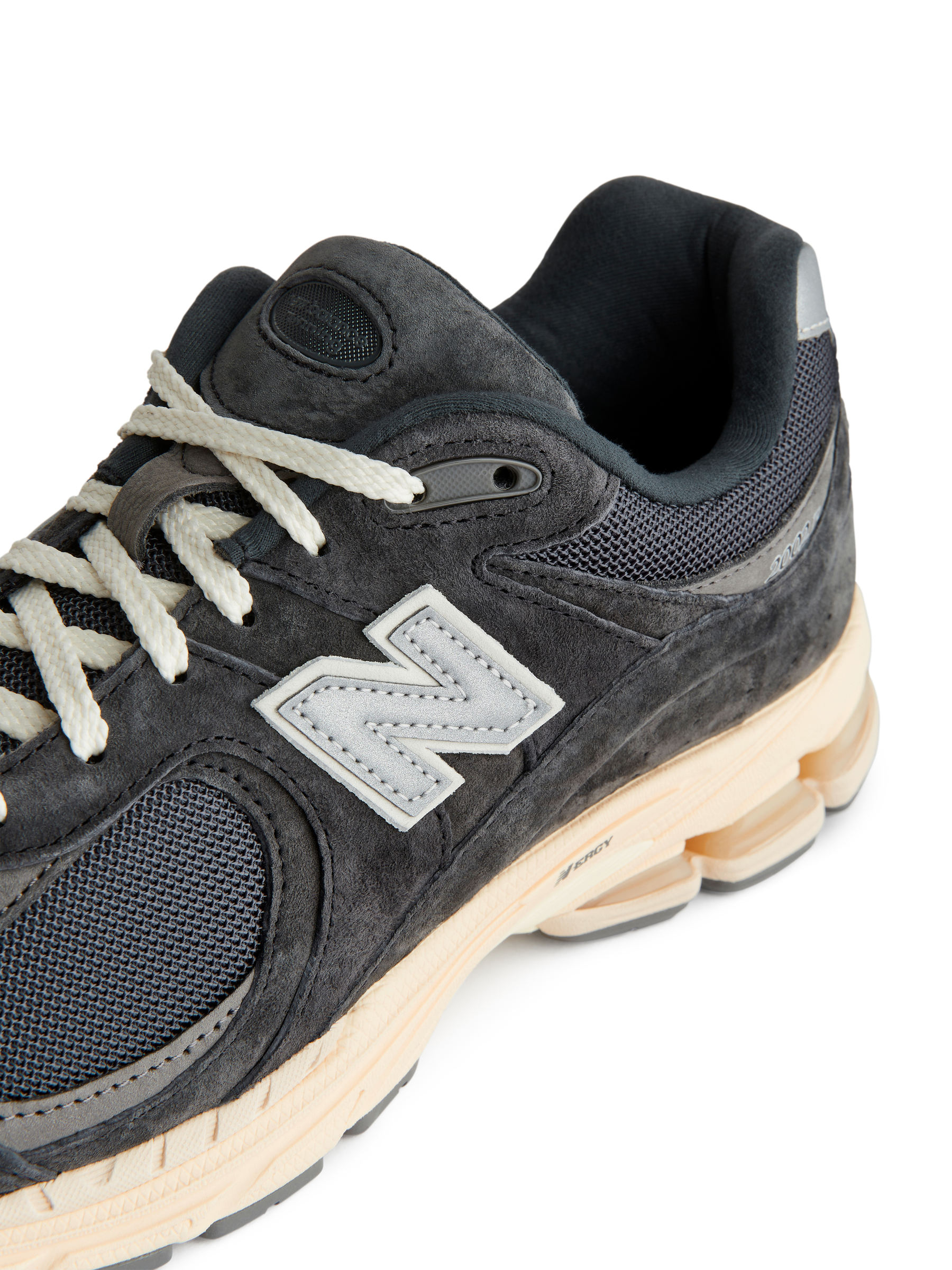 New Balance 2002R Trainers - Black - Men - StillMedia/DescriptiveDetail - 5