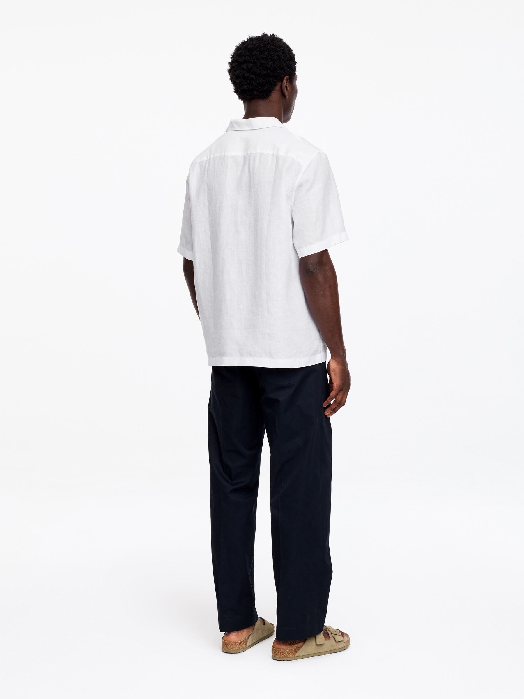 Relaxed Linen Resort Shirt - White - Relaxed fit - Men - StillMedia/Lookbook - 3