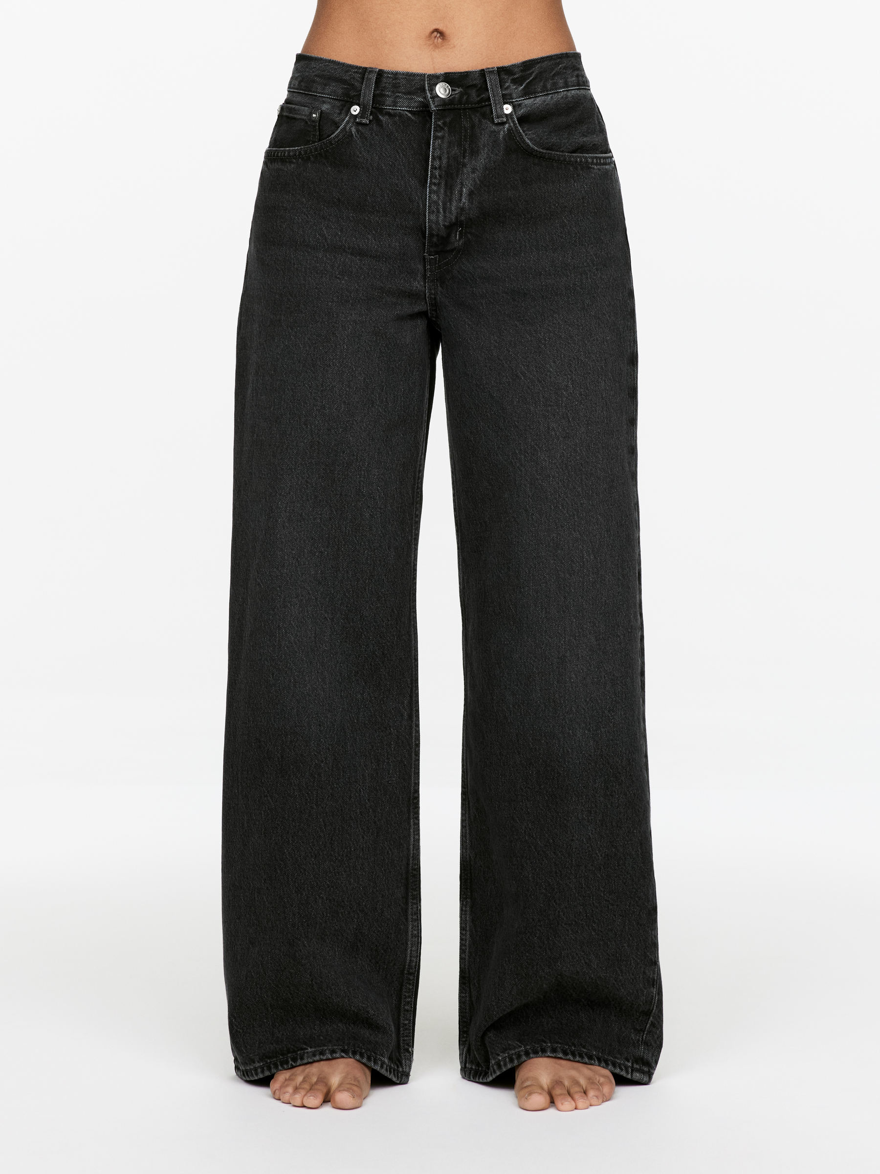 CLOUD Loose Wide Jeans - Dark Grey - Relaxed fit - Women - StillMedia/Lookbook - 8
