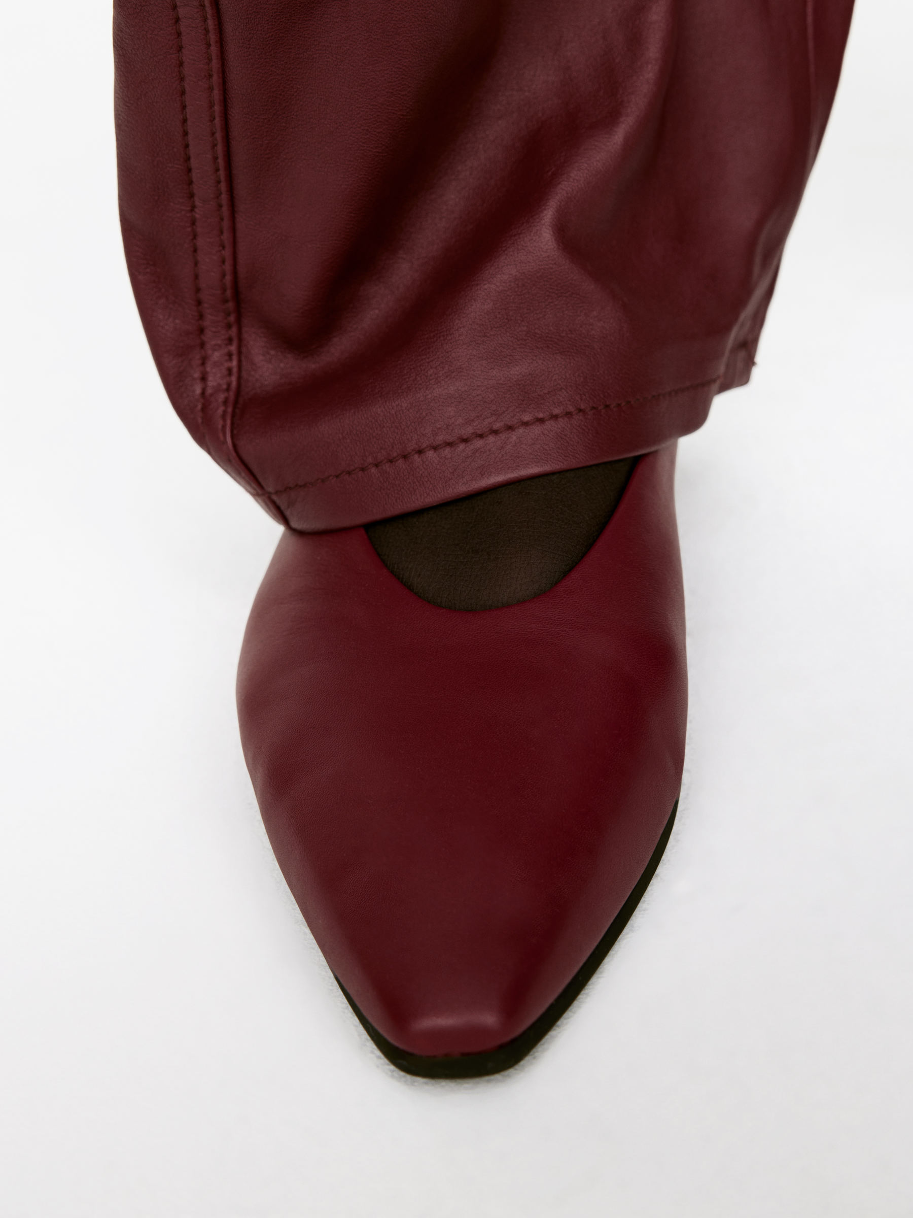 Spetsiga läderflats - Vinröd - Women - StillMedia/Lookbook - 8