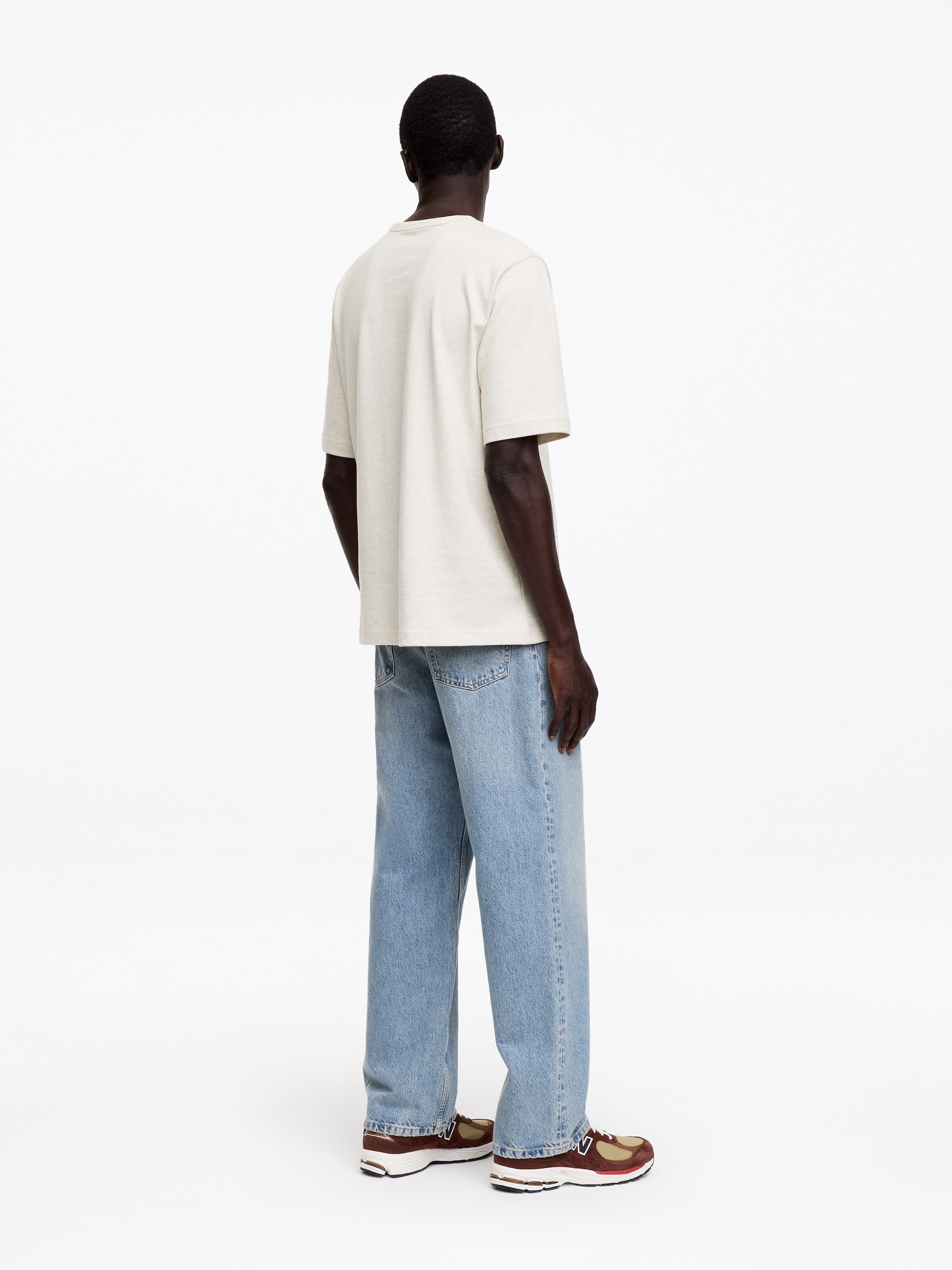 270 GSM Oversized T-Shirt - Oat - Relaxed fit - men - StillMedia/Lookbook - 19