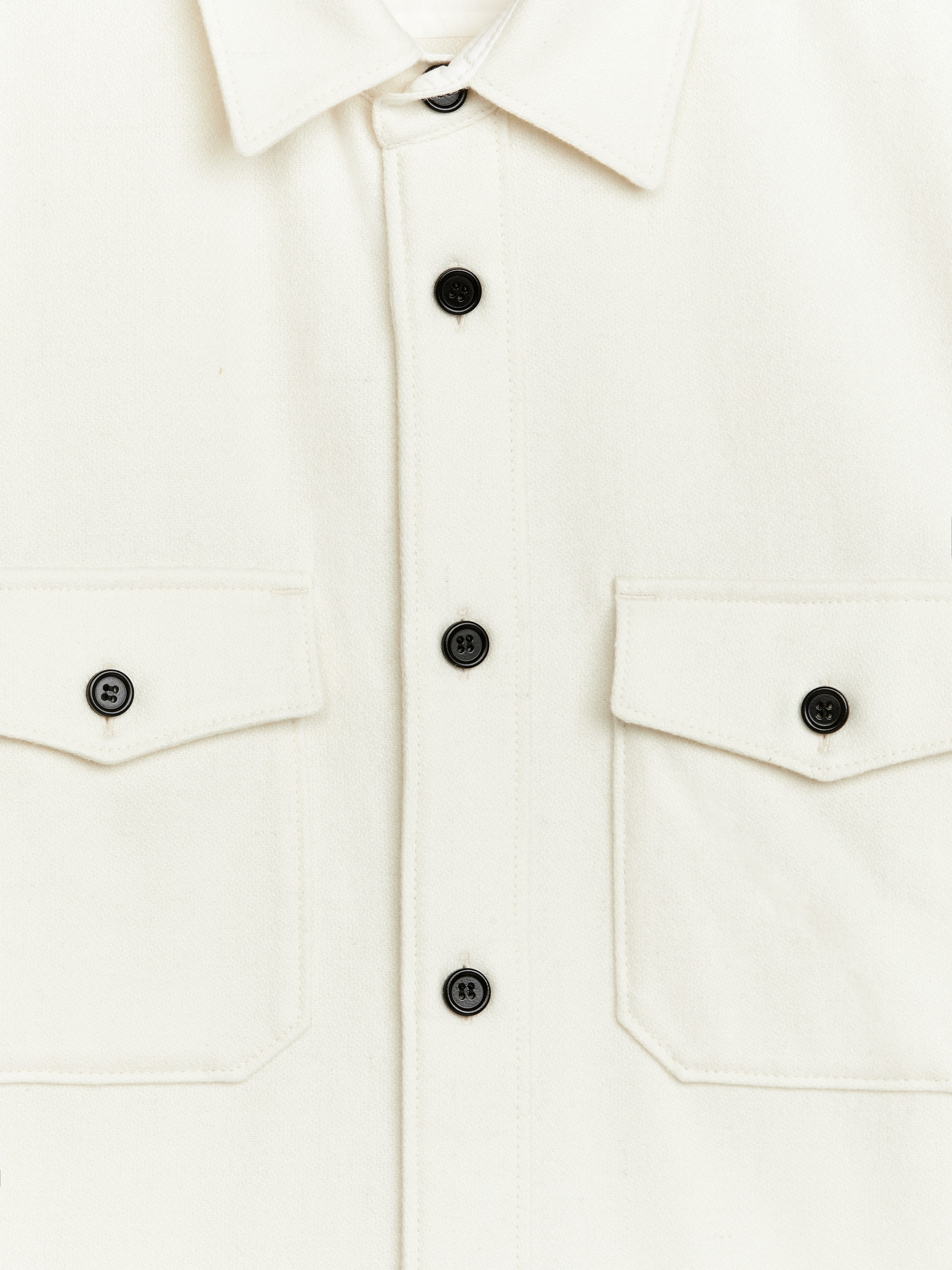 Visa större bild: Overshirt i ull - Off-white - HERR | H&M SE 2