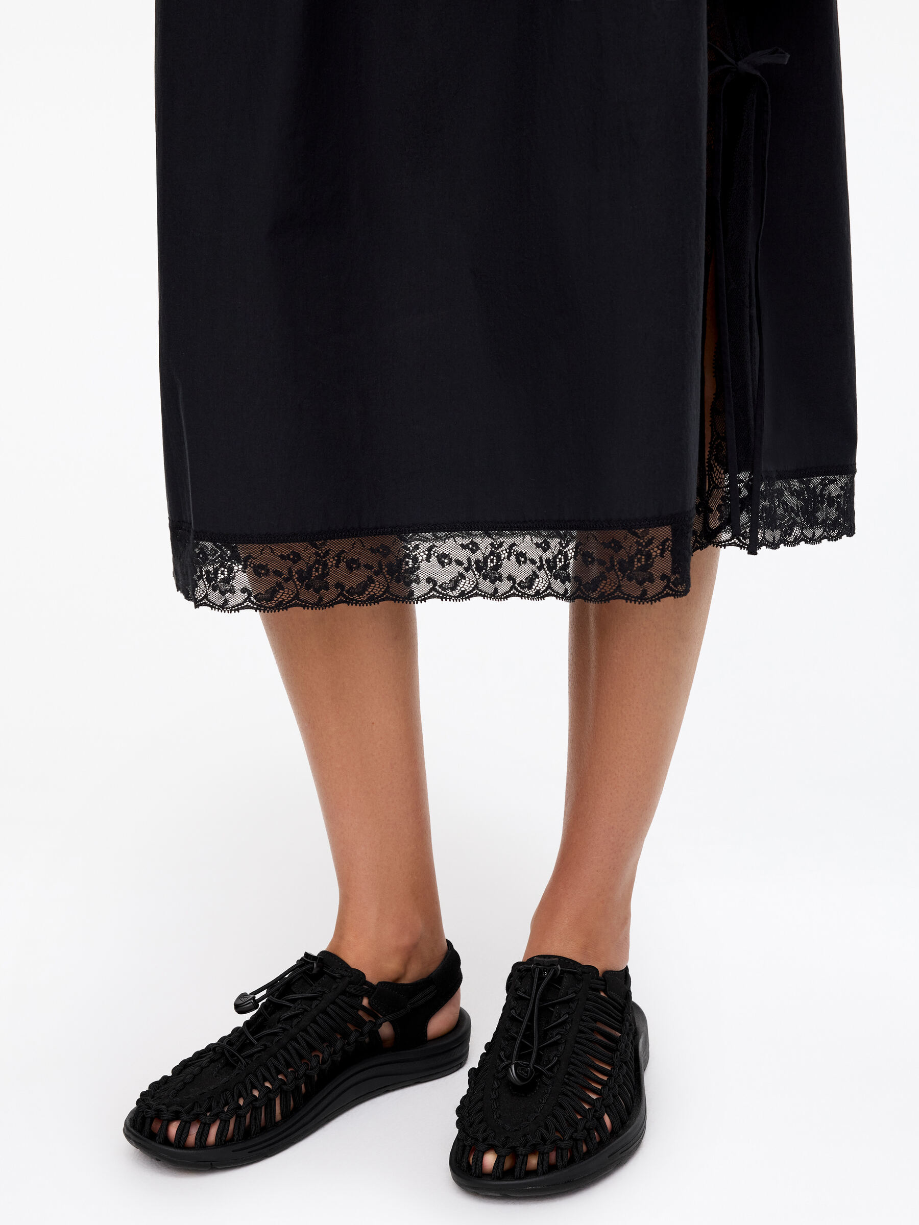 Keen Uneek Sandals - Black - Women - StillMedia/Lookbook - 7