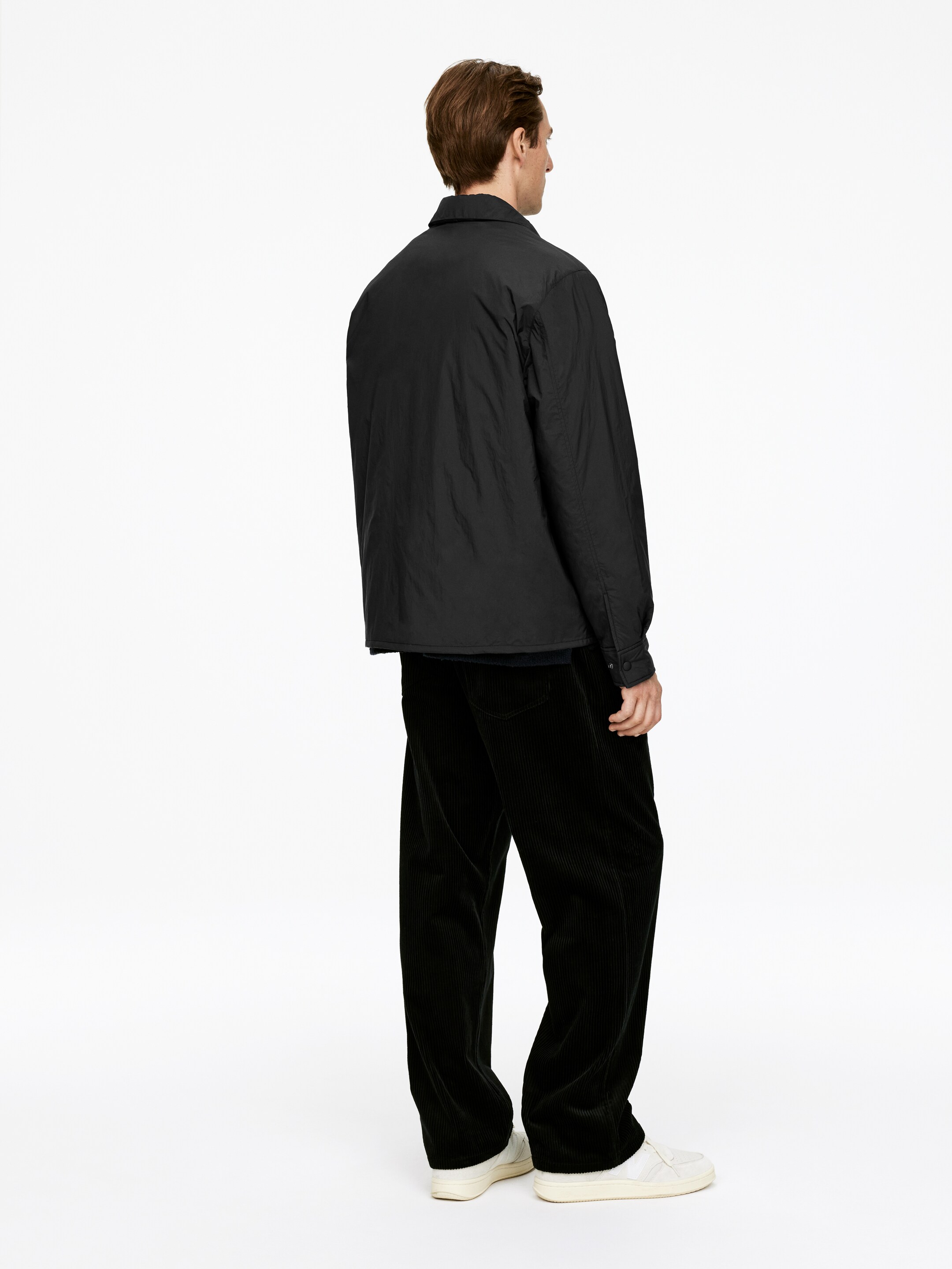 Visa större bild: Lätt vadderad overshirt - Svart - HERR | H&M SE 3