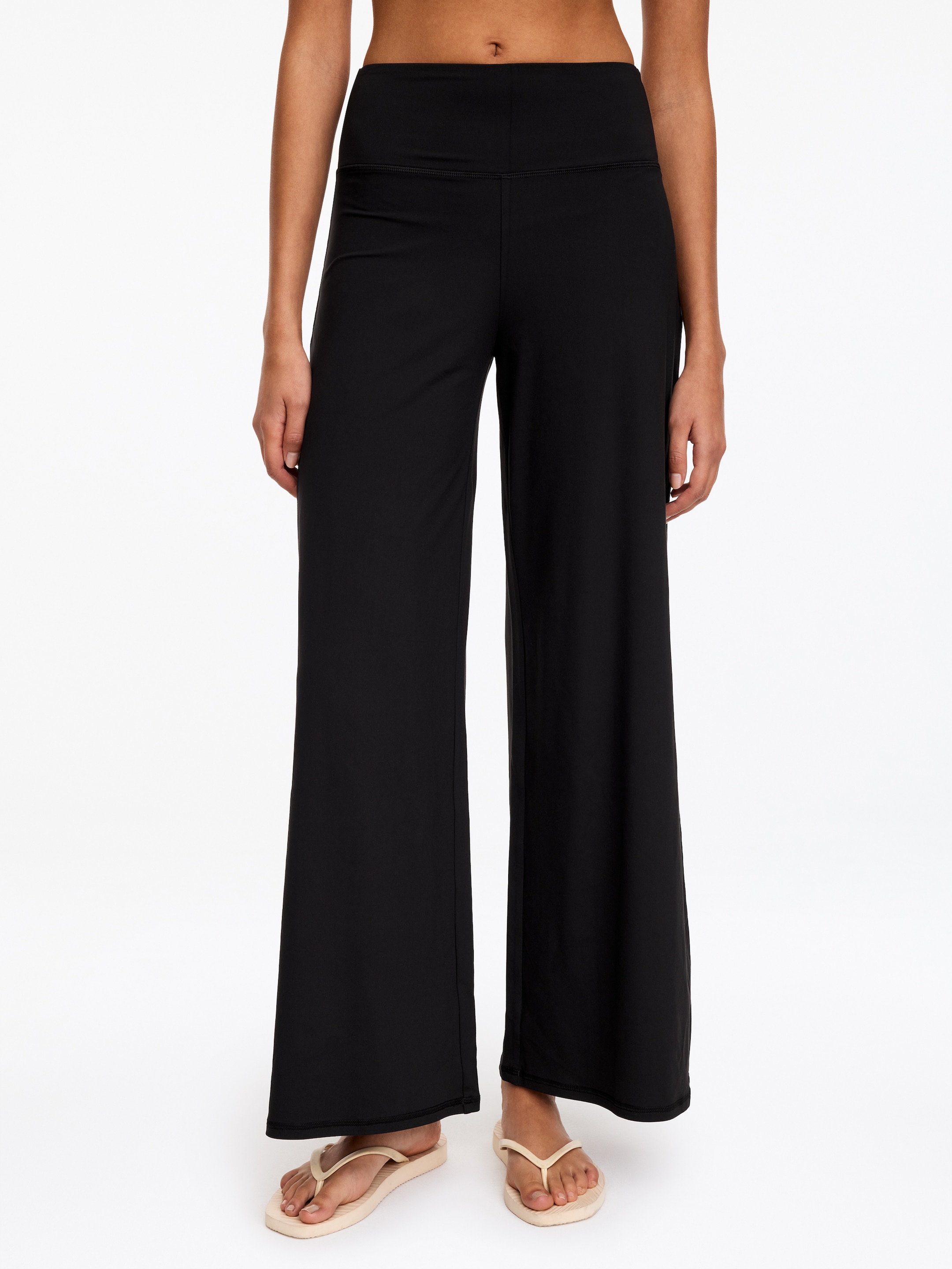 Pantaloni ampi in morbido tessuto elasticizzato - Nero - women - StillMedia/Lookbook - 3