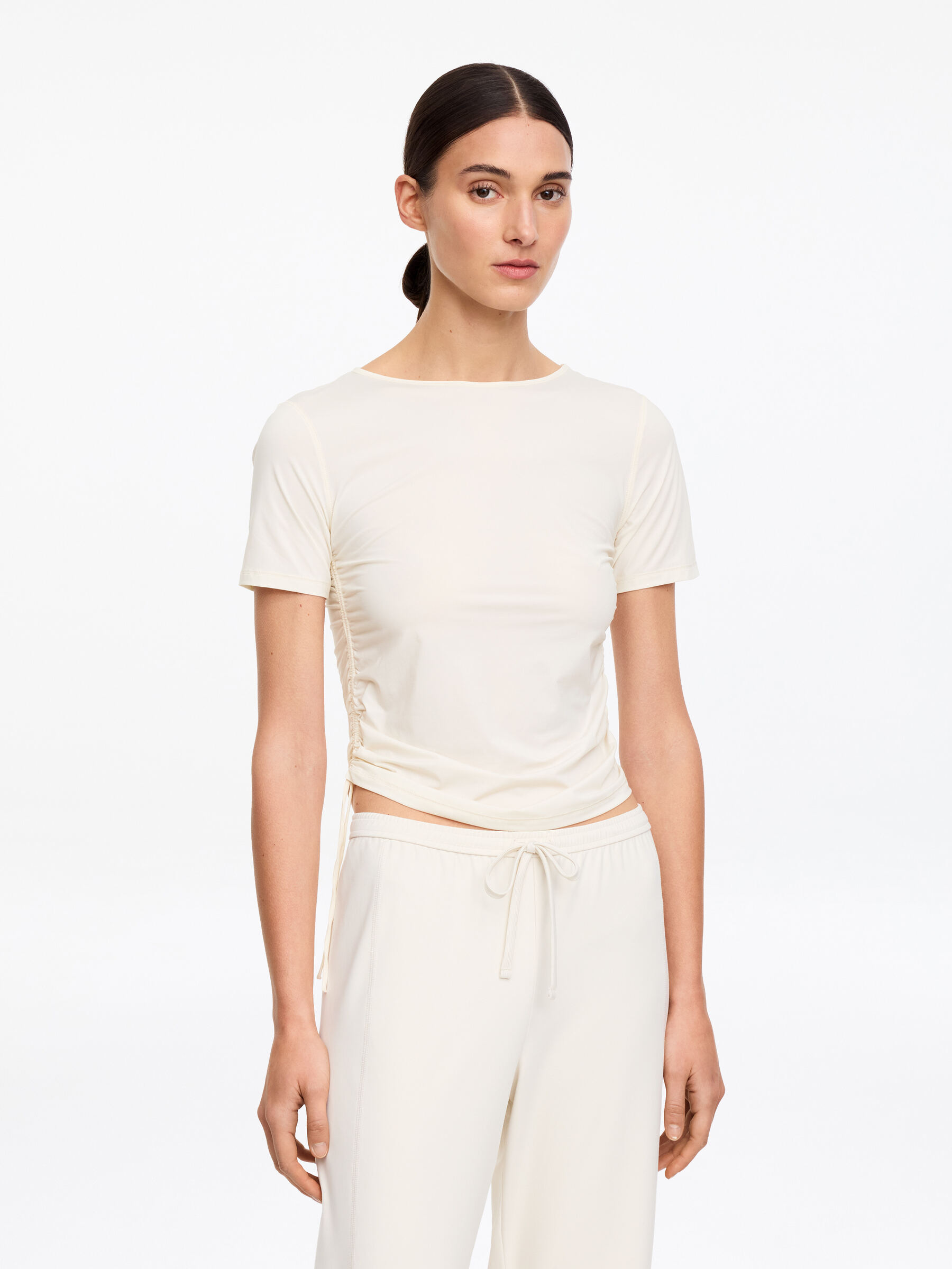 Träningstopp-#E9E2D6-18781