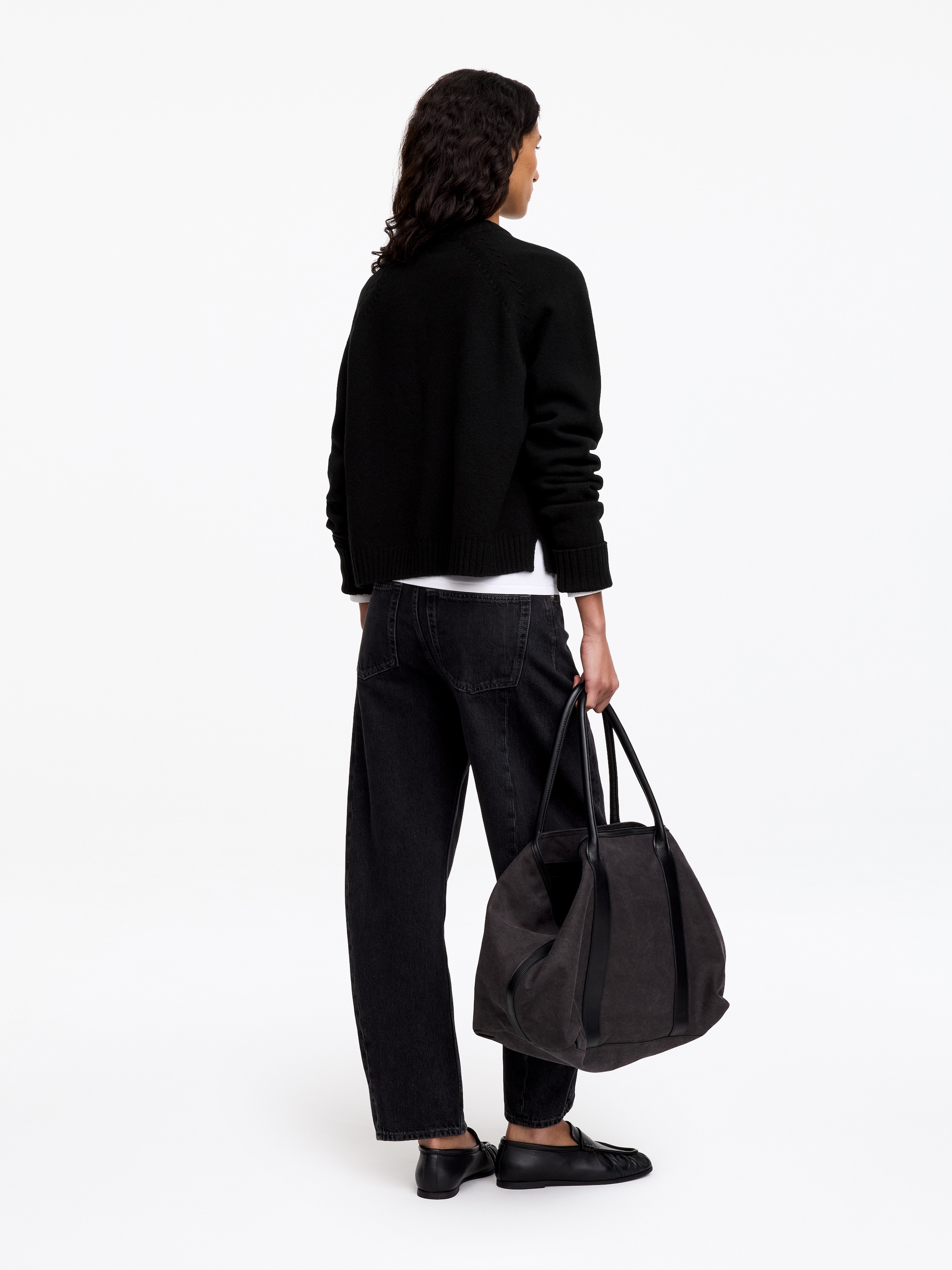 Folded Sleeve Wool Jumper - Black - Regular fit - women - StillMedia/Lookbook - 4