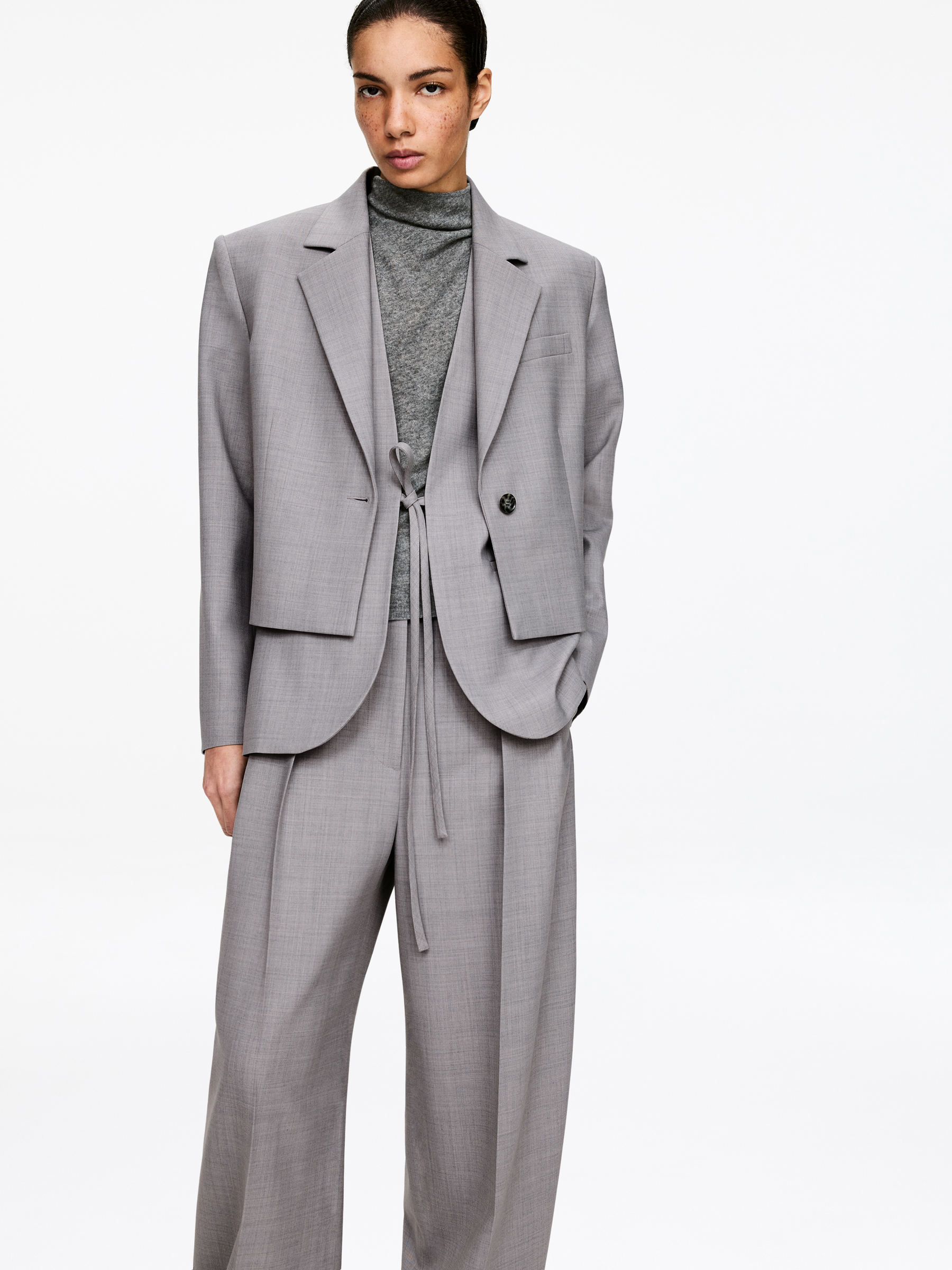 Tailored Waistcoat - Grey - Loose fit - Women - StillMedia/Lookbook - 4
