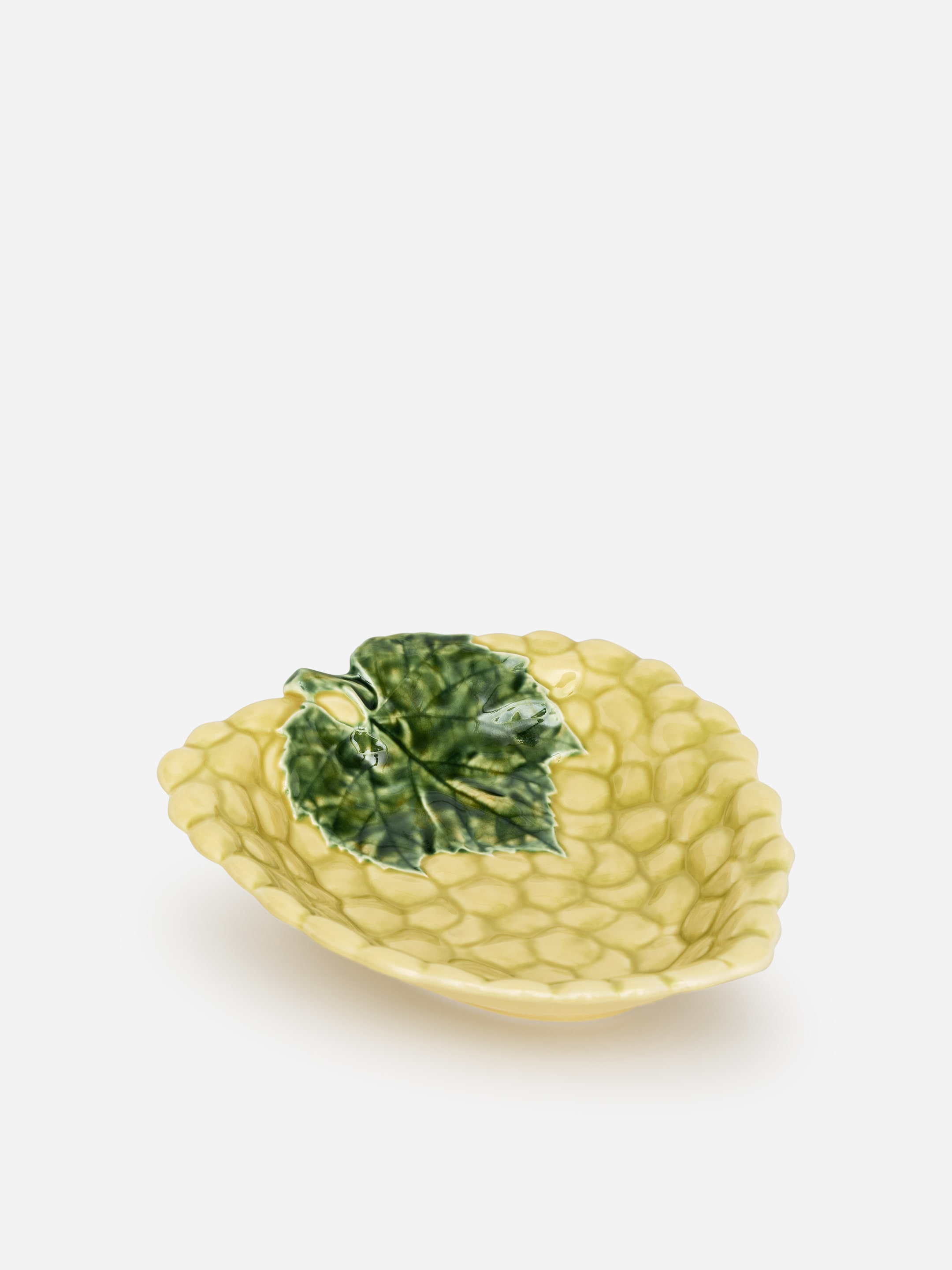 Bordallo Pinheiro Grape Bowl 21 cm-#EEEBBF-18460
