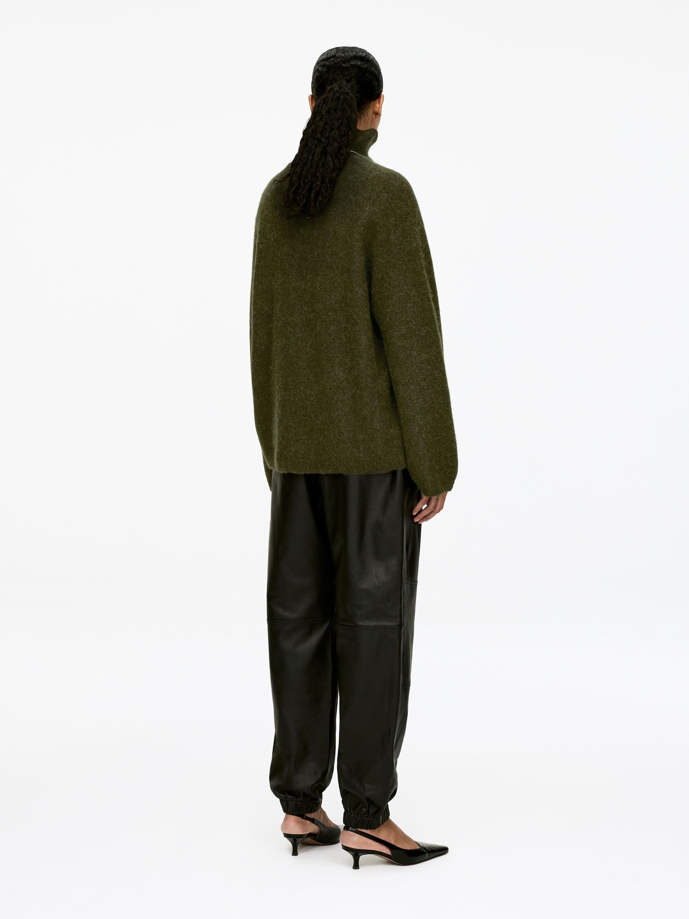 Roll-Neck Jumper - Dark Green - Oversized - Women - StillMedia/Lookbook - 8