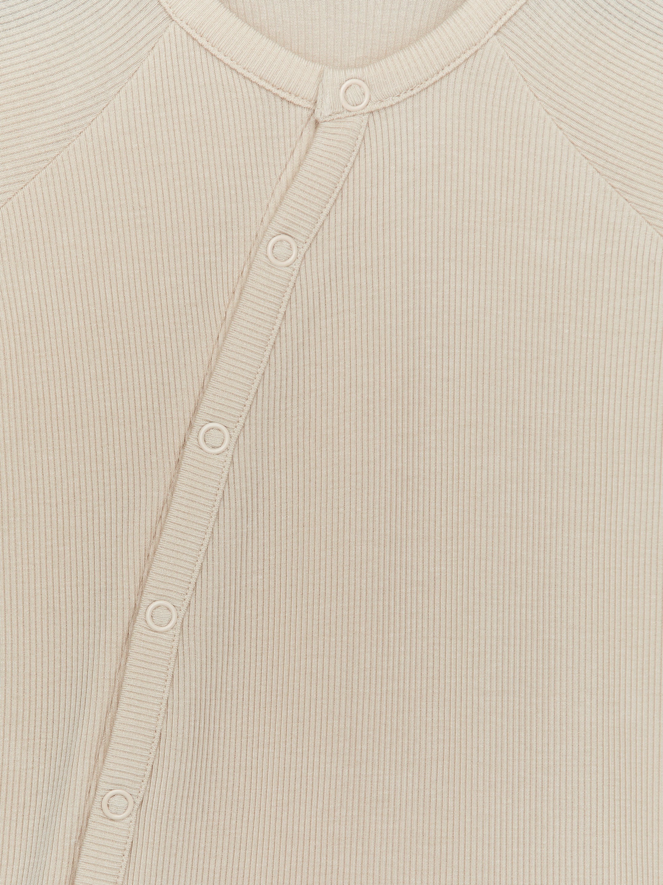 Größeres Bild ansehen: Breit gerippter Schlafstrampler für Neugeborene - Beige - Kids | H&M DE 3